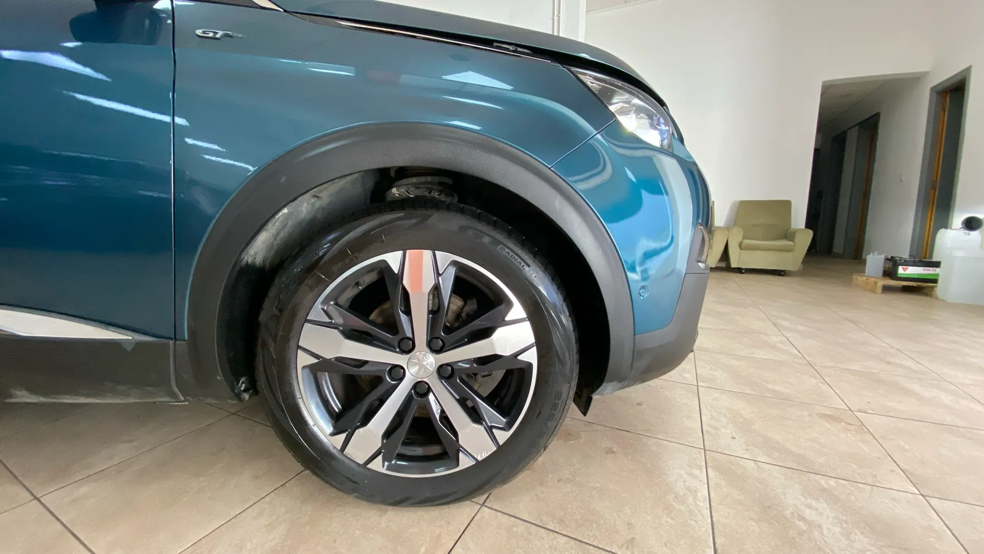 Peugeot 5008 GT 2.0L BlueHDi EAT8 - foto 14