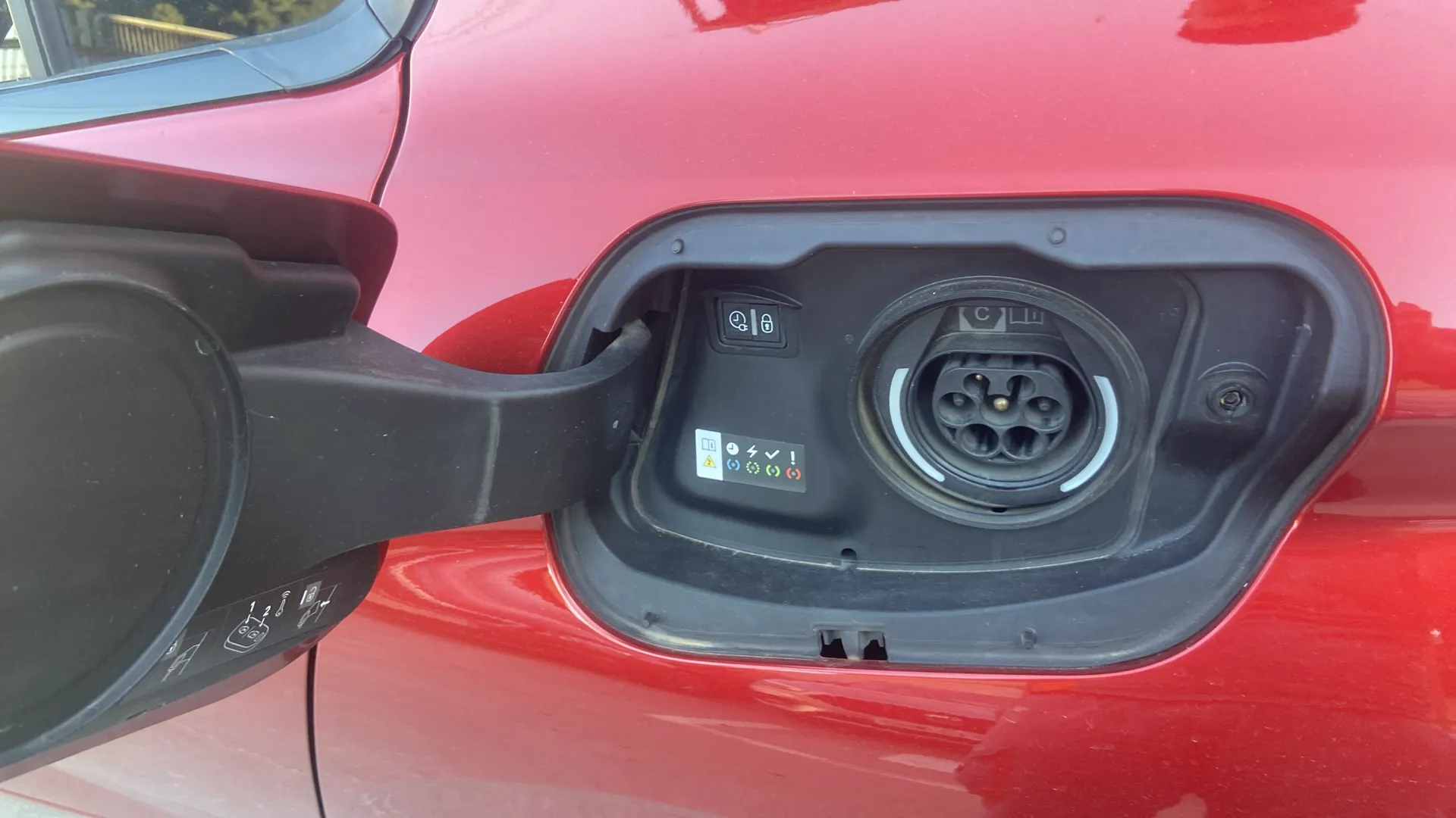 Peugeot 308 Allure Hybrid 180 eEAT8 - foto 19