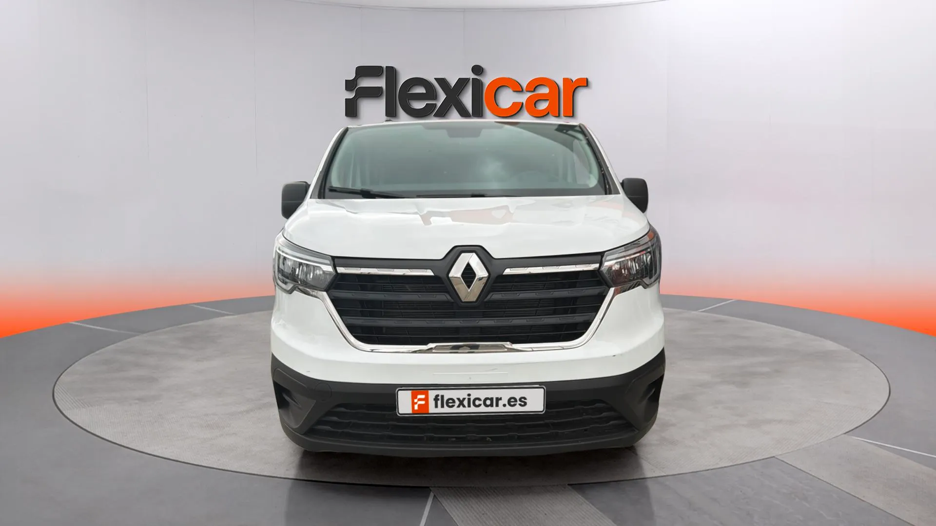 Renault Trafic Cilindrada: 1997 cm³ Tipo de combustible: Diésel - foto 2