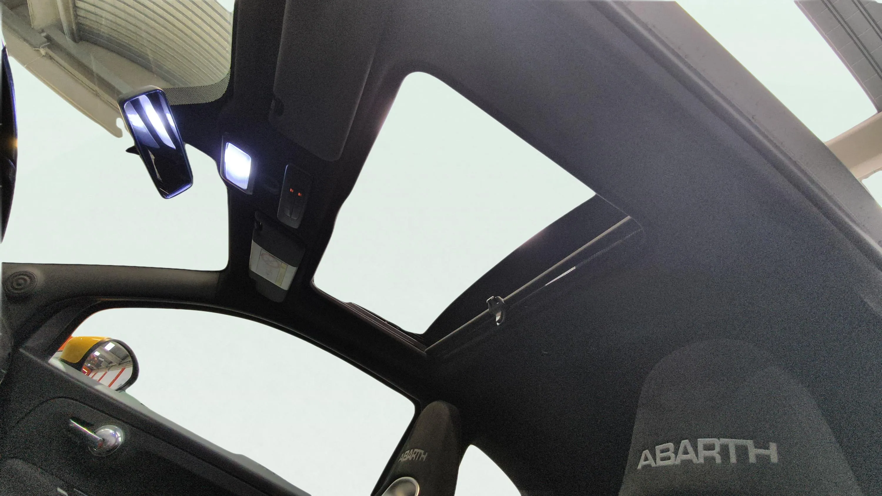 Abarth 500 1.4 16v T-Jet 595 Pista E6 - foto 17