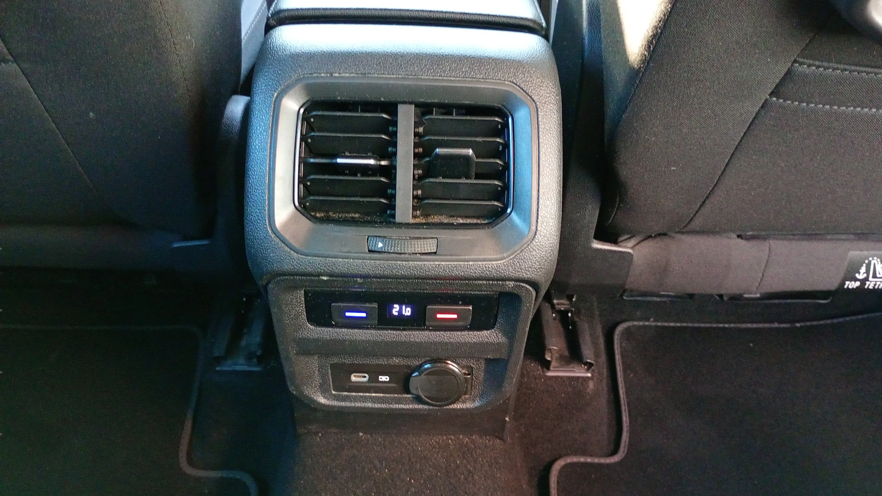 SEAT Tarraco 2.0 TDI FR DSG - foto 22