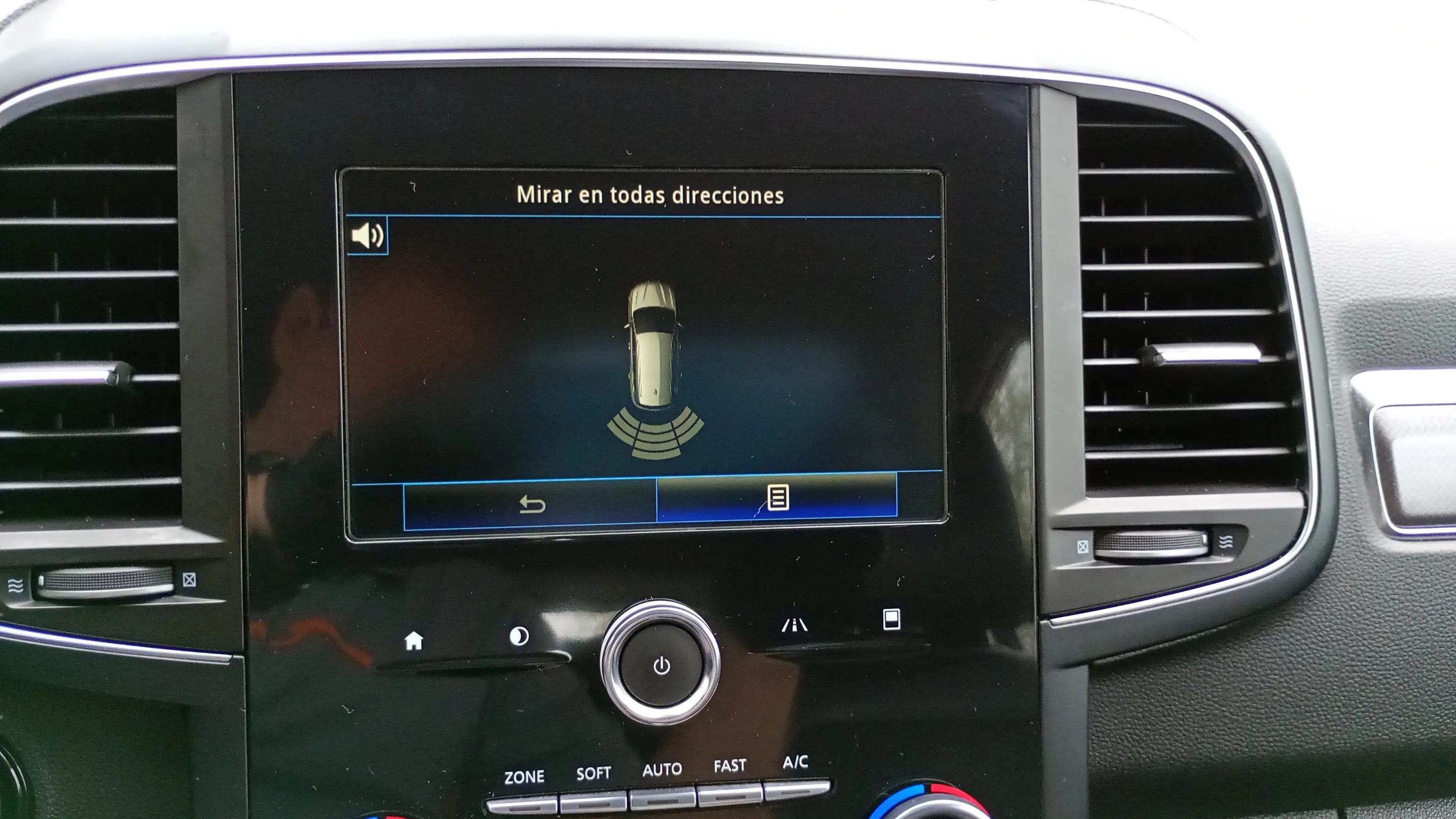Renault Koleos Zen dCi 175 X-Tronic -18 - foto 14