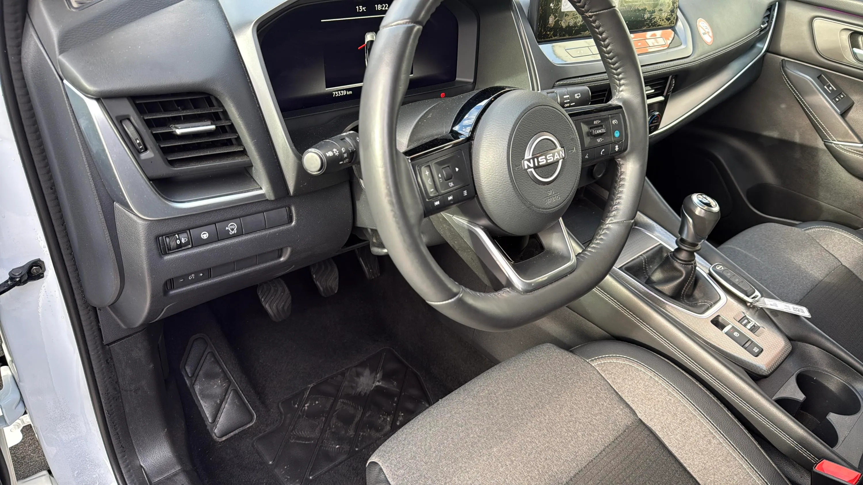 Nissan Qashqai DIG-T N-Connecta - foto 12