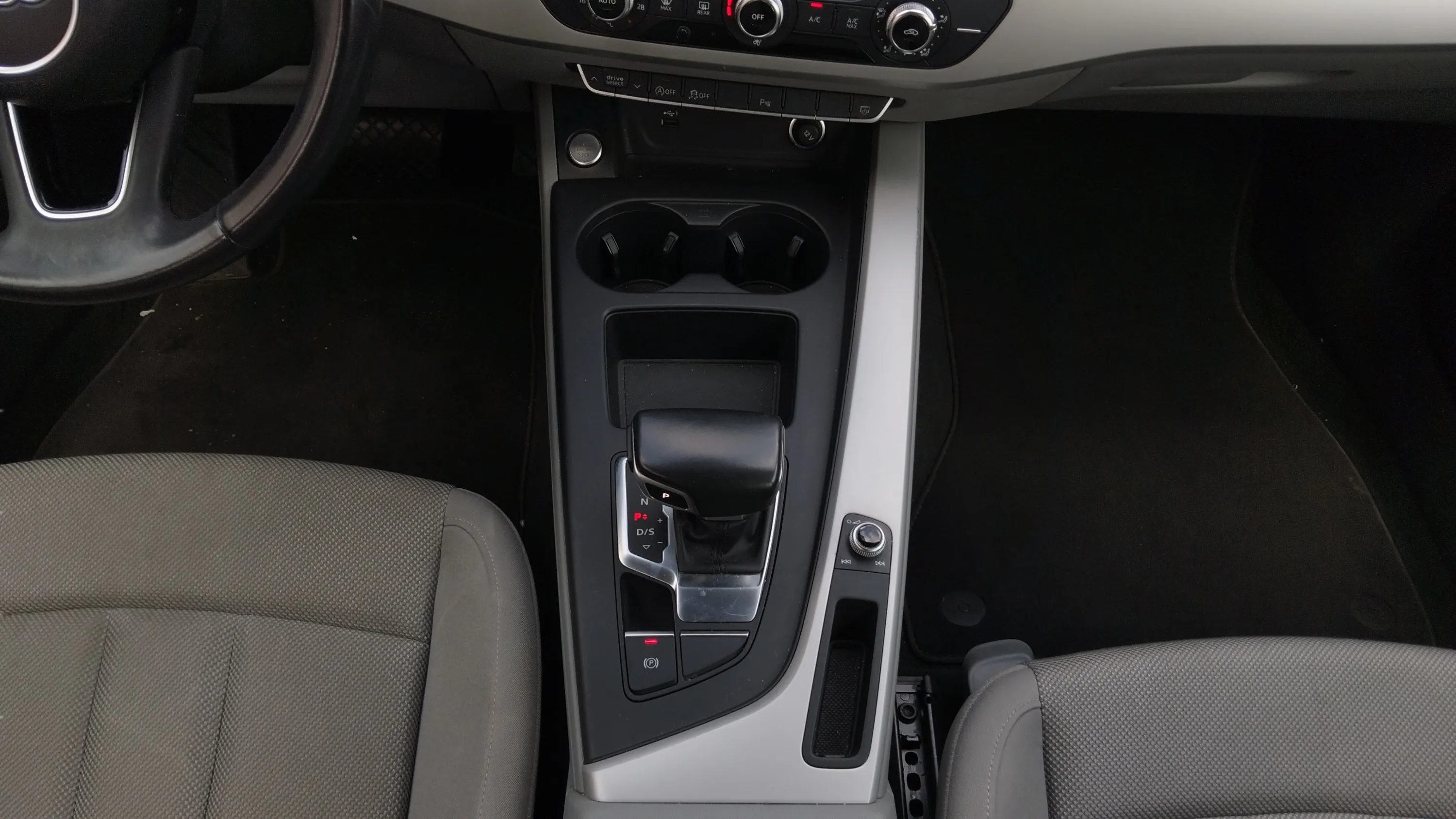 Audi A4 Avant Advanced 35 TDI S tronic - foto 19