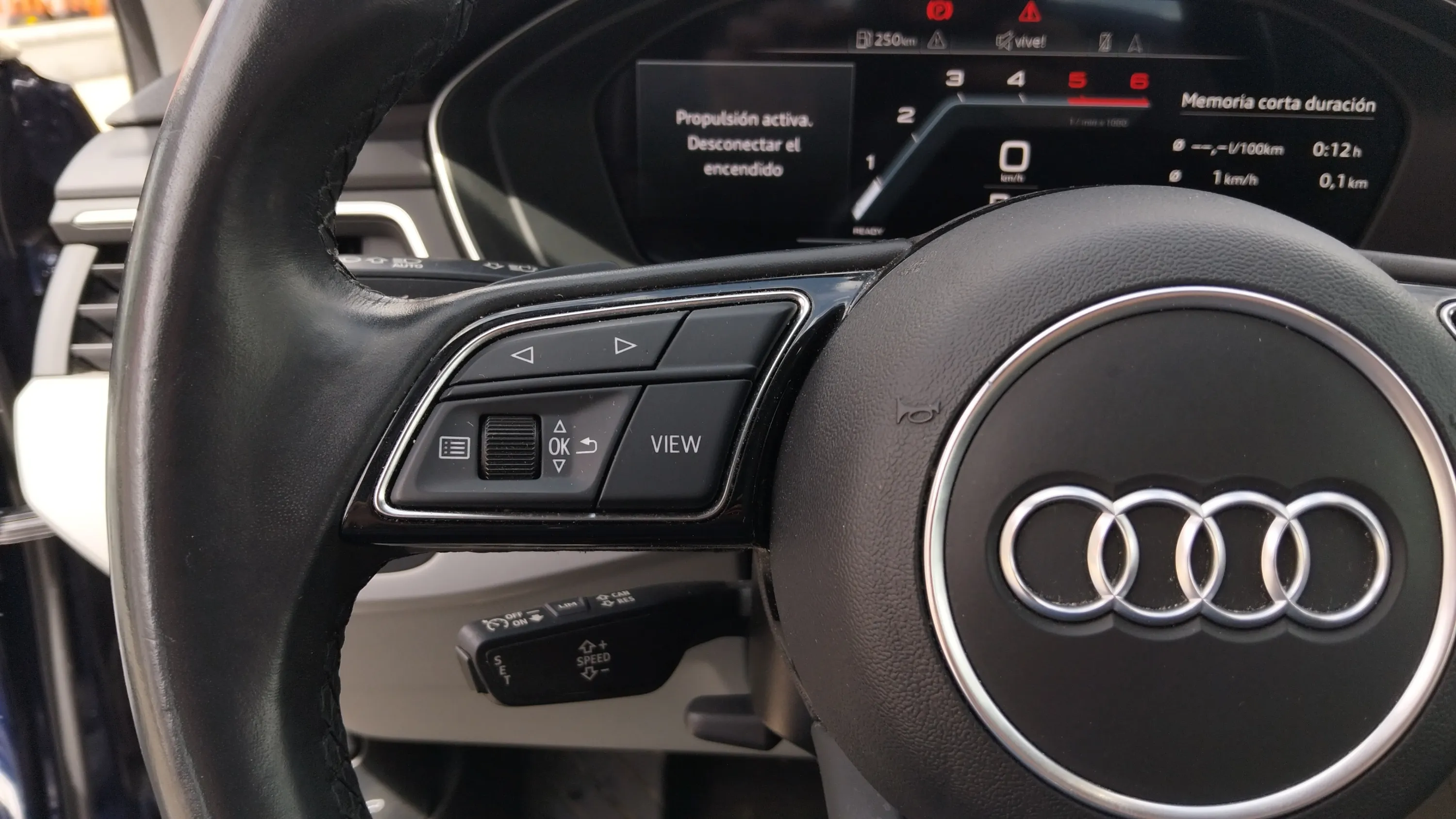 Audi A4 Avant Advanced 35 TDI S tronic - foto 21