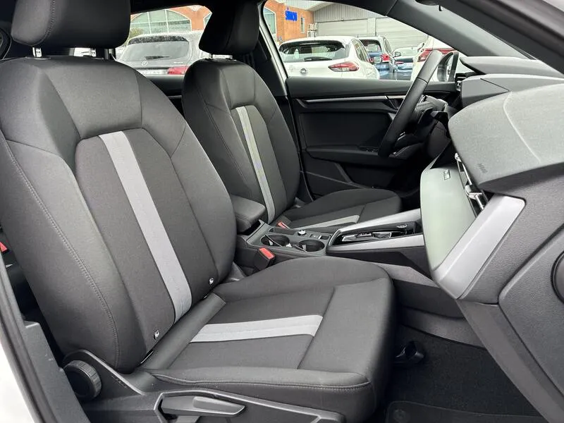 Audi A3 30 TFSI Advanced 1.5 TFSI - foto 14