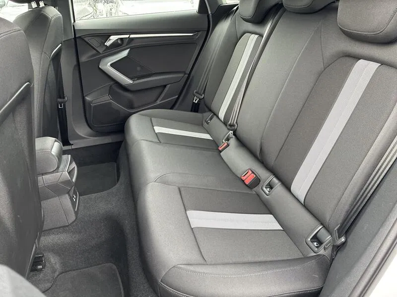 Audi A3 30 TFSI Advanced 1.5 TFSI - foto 13