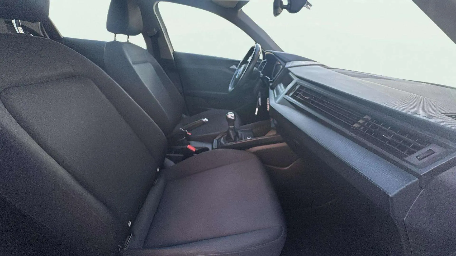 Audi A1 citycarver 25 TFSI - foto 12