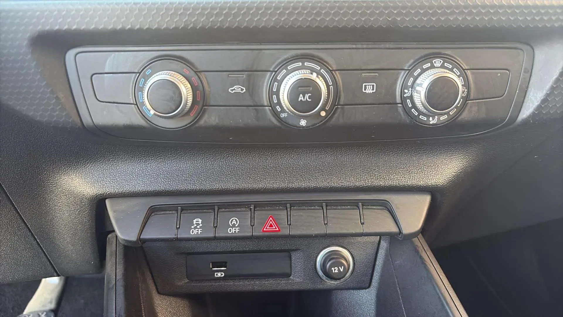 Audi A1 citycarver 25 TFSI - foto 18