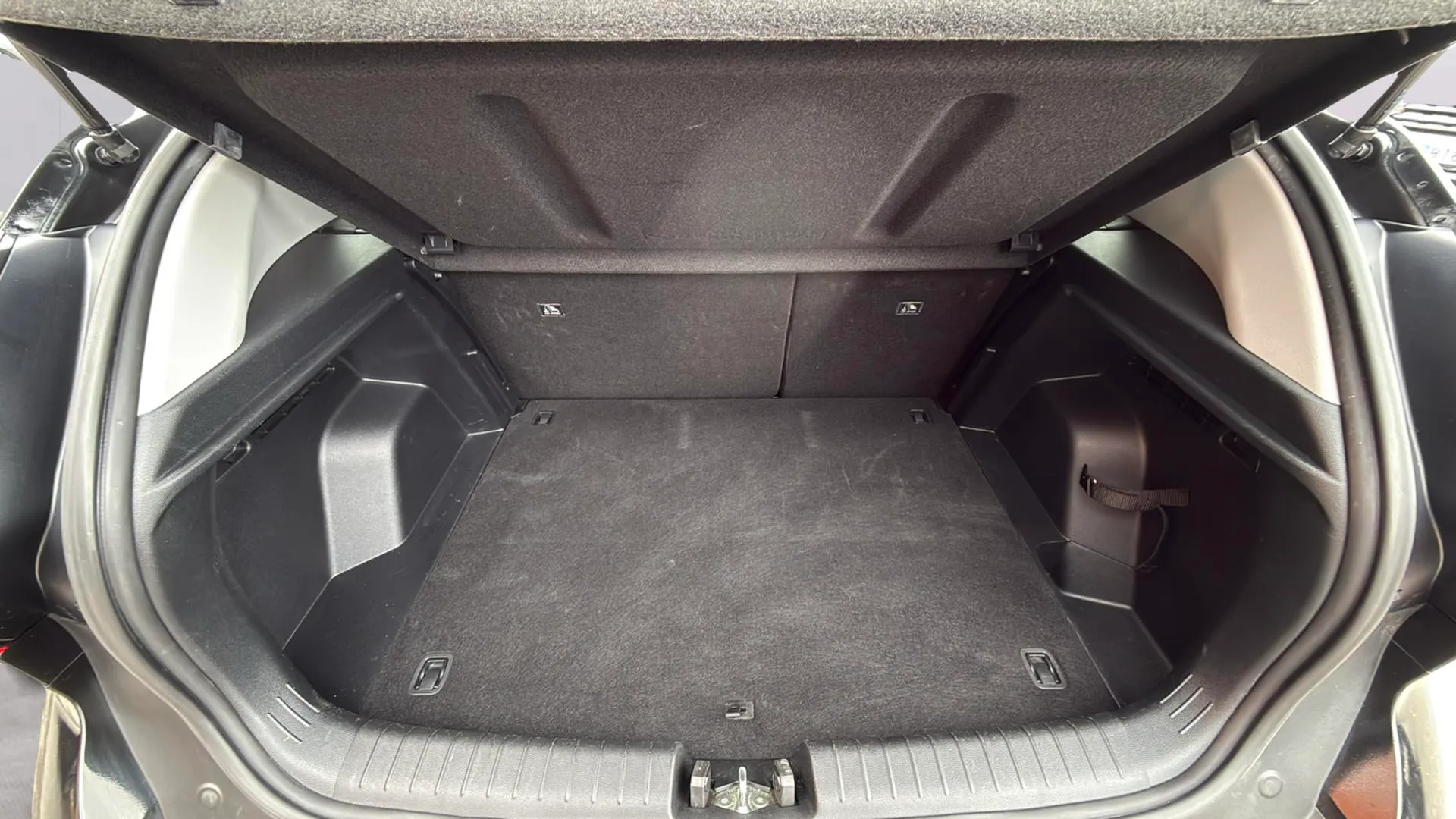 Hyundai Bayon 1.0 T-GDi Tecno - foto 9