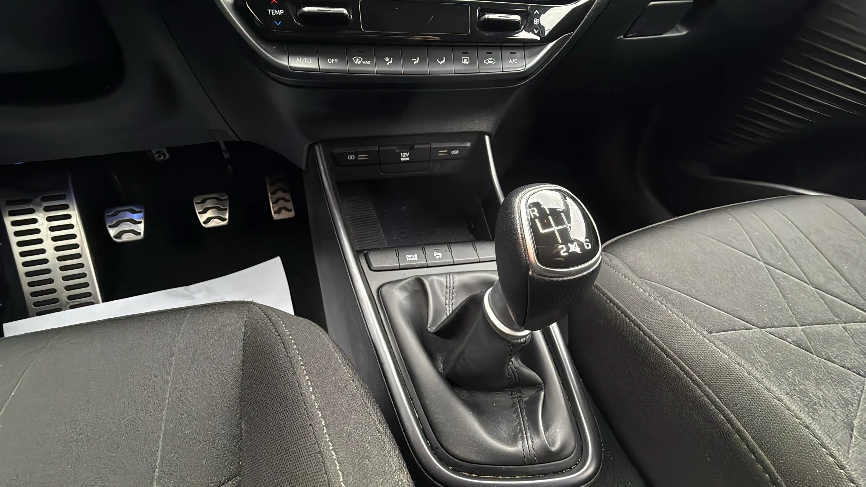 Hyundai Bayon 1.0 T-GDi Tecno - foto 19