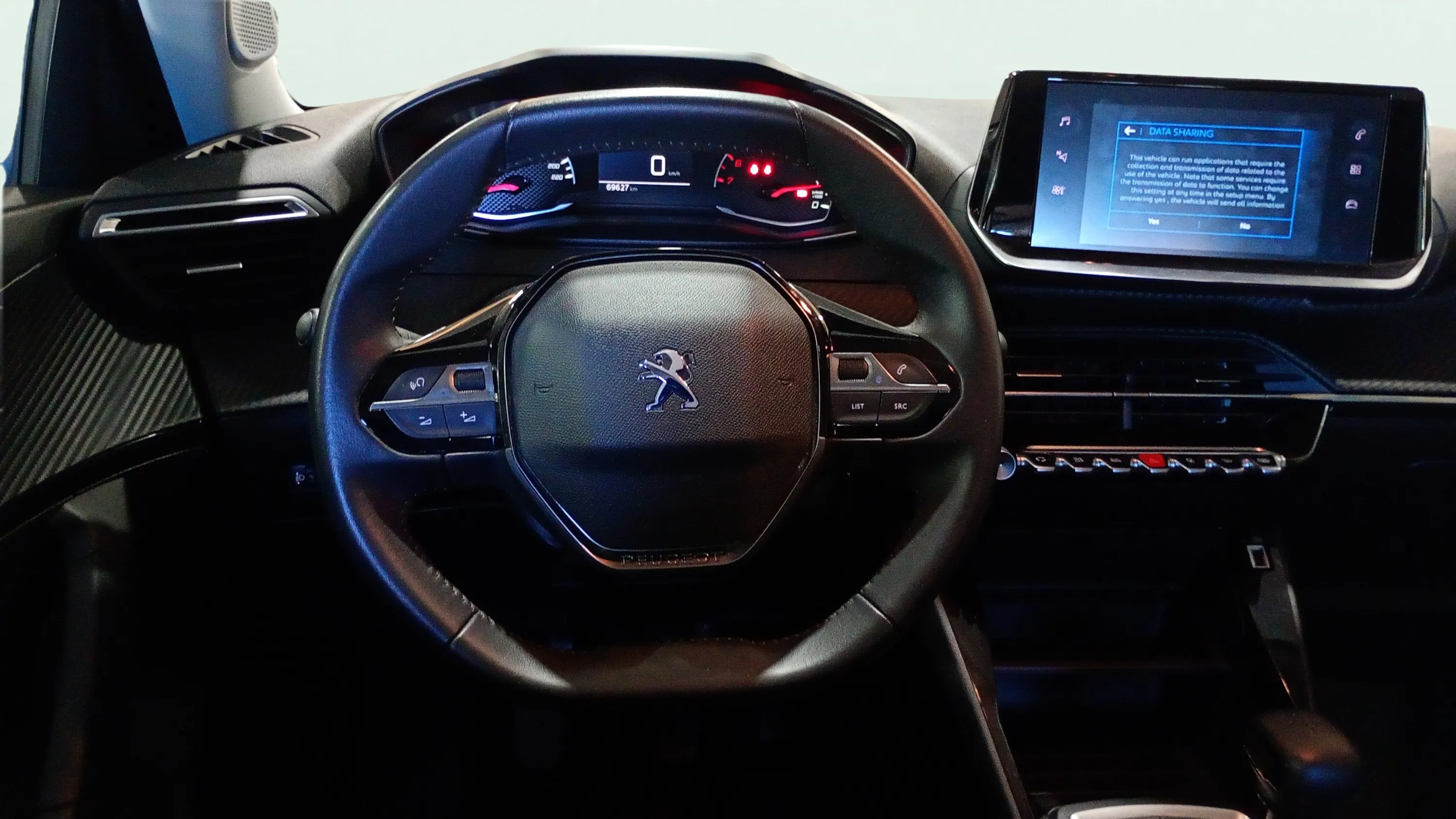 Peugeot 2008 Active Pack PureTech 100 BVM6 - foto 11