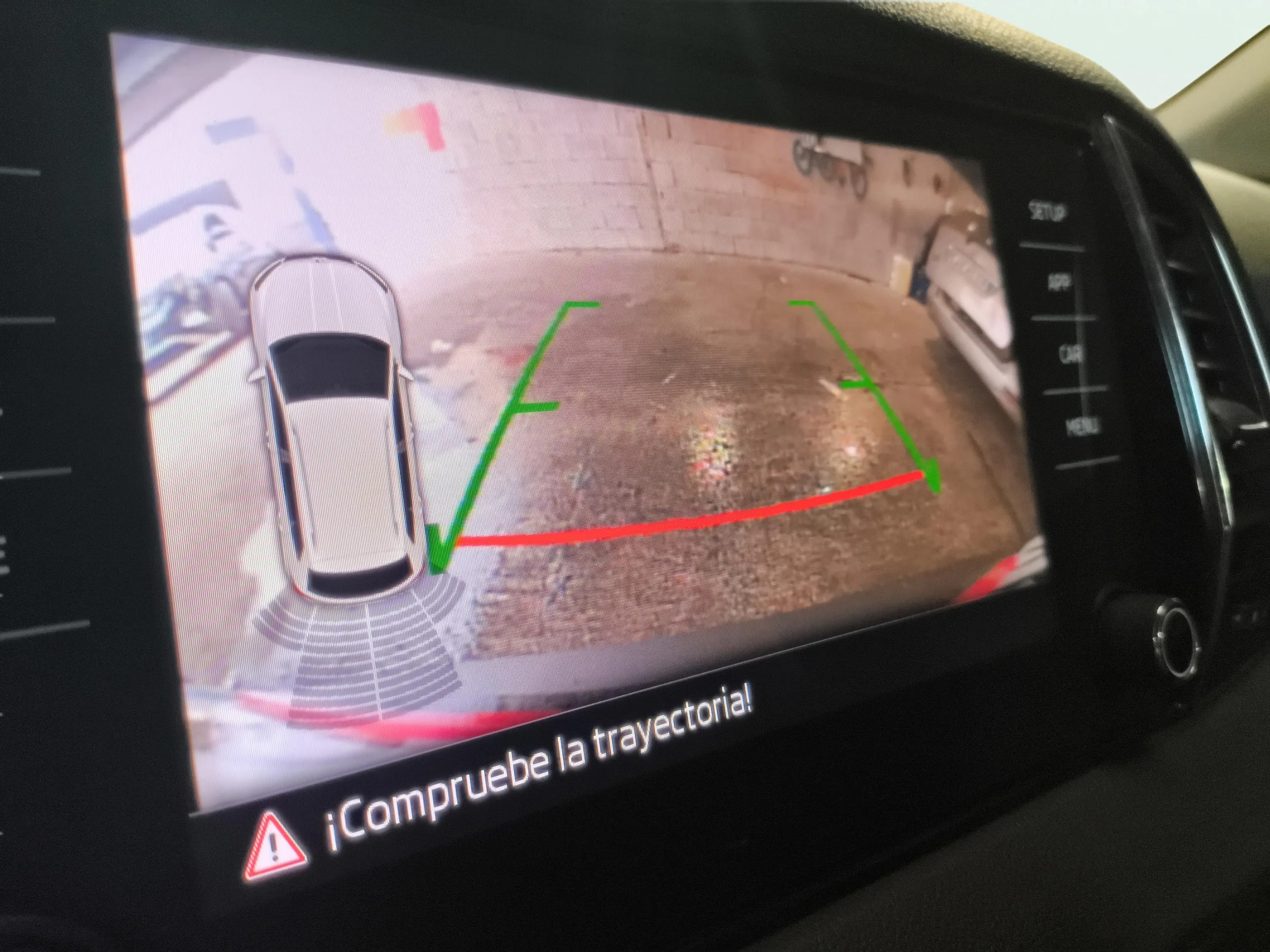 Škoda Karoq 1.0 TSI DSG Ambition - foto 26