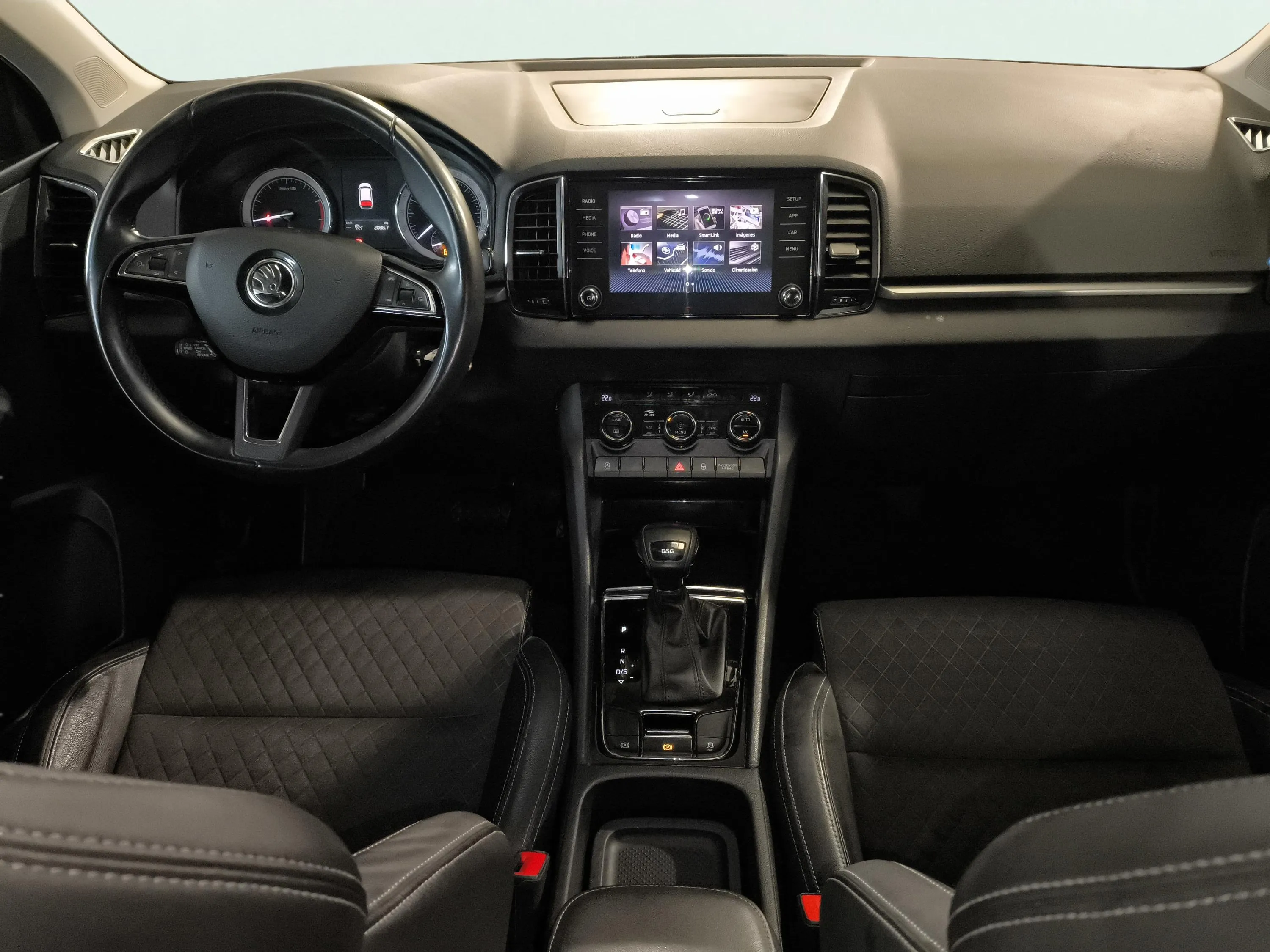 Škoda Karoq 1.0 TSI DSG Ambition - foto 22