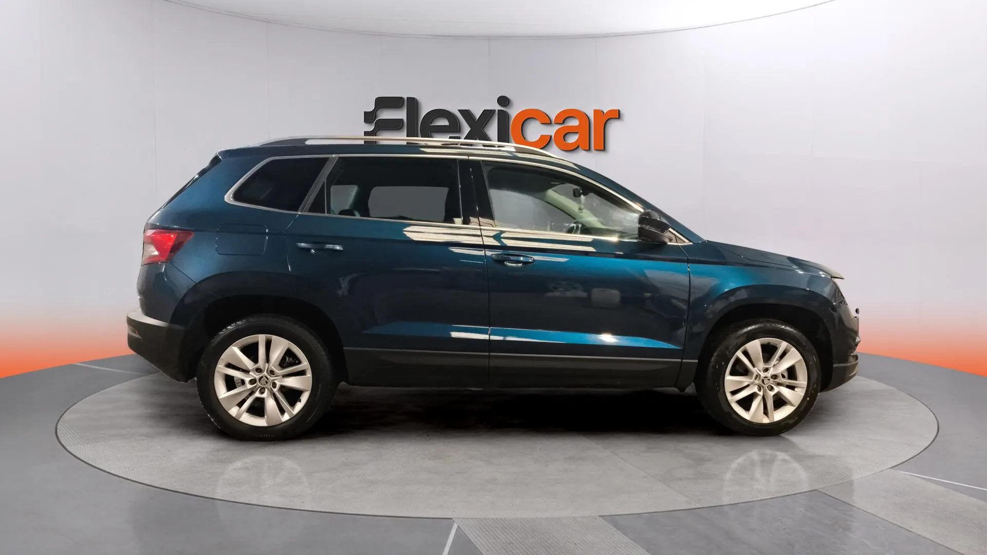 Škoda Karoq 1.0 TSI DSG Ambition - foto 8