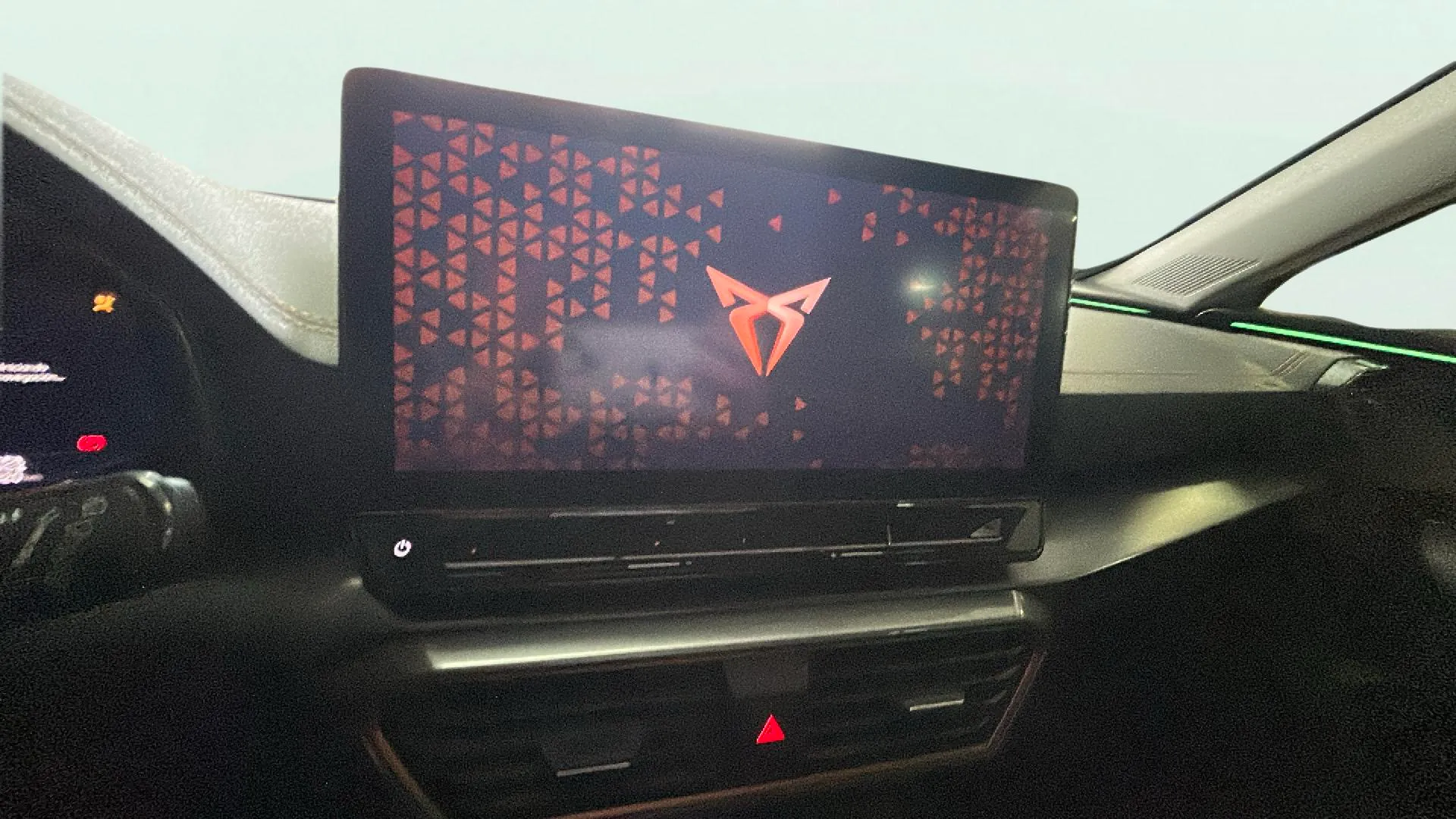 Cupra Formentor 1.5 TSI DSG - foto 21