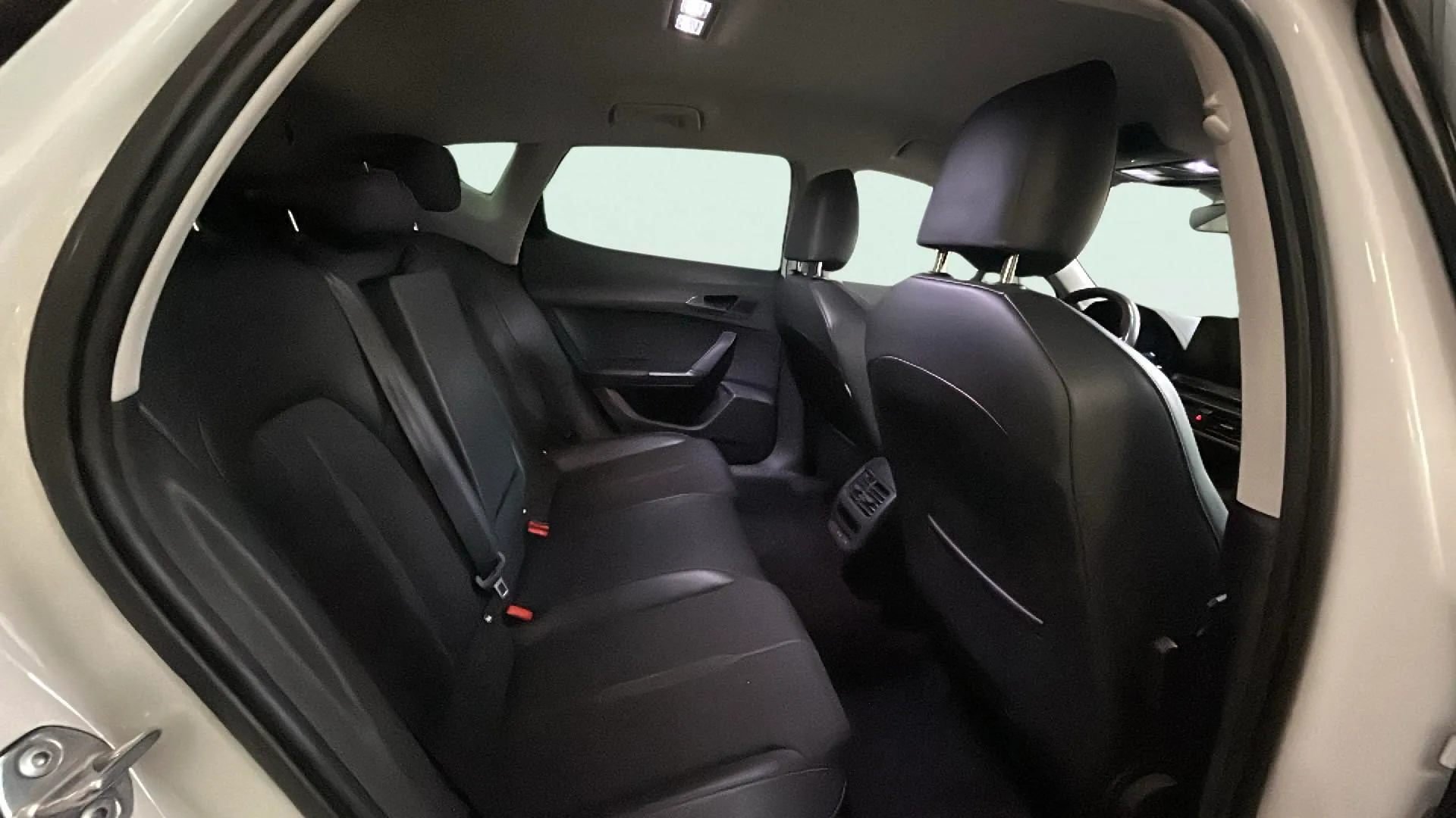Cupra Formentor 1.5 TSI DSG - foto 11