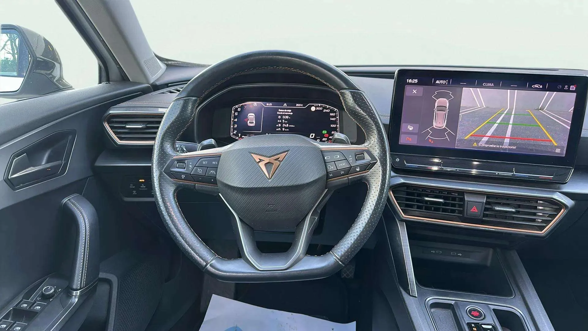 Cupra Formentor 1.5 TSI DSG - foto 8
