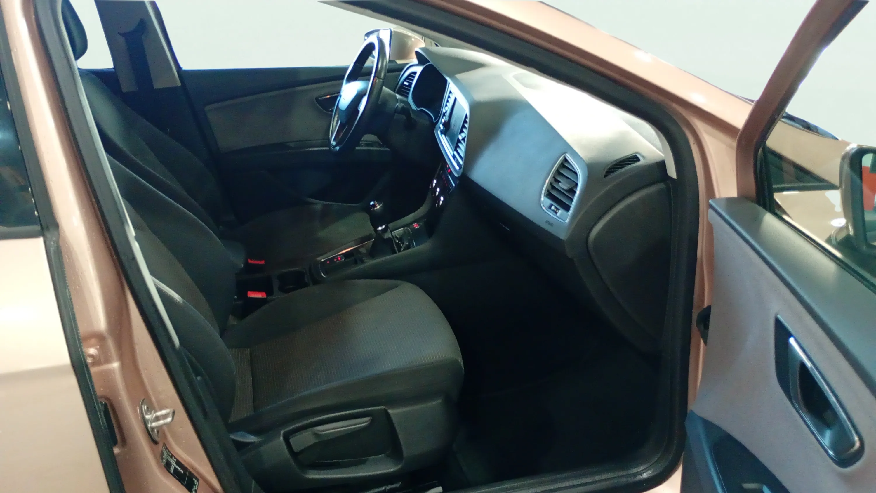 SEAT León 1.6 TDI St&Sp Style - foto 17