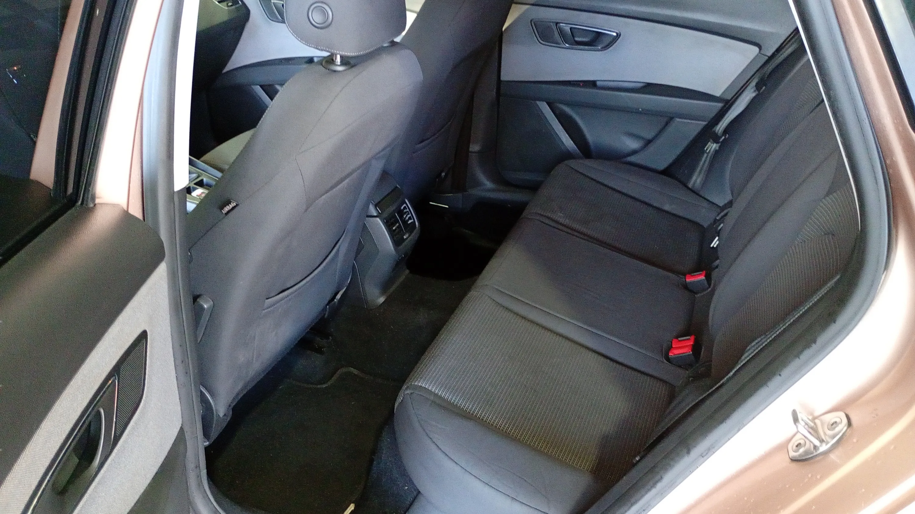 SEAT León 1.6 TDI St&Sp Style - foto 23