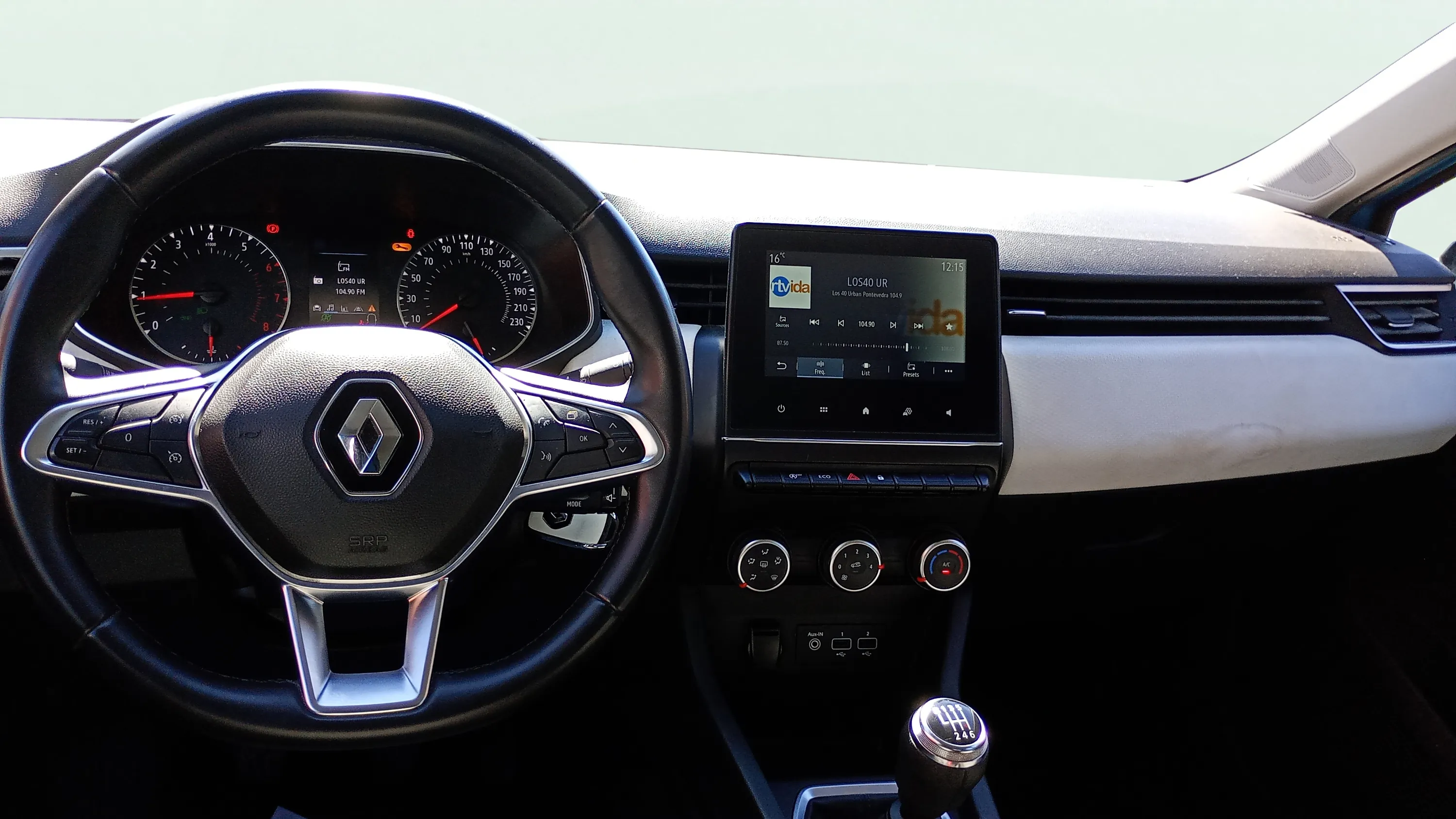 Renault Clio Serie limitada Limited TCe - foto 10