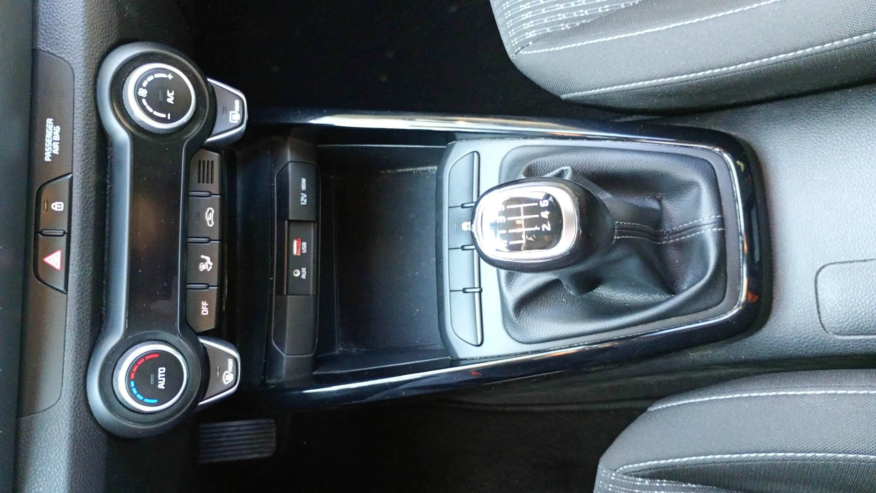 Kia Stonic 1.0 T-GDi Drive - foto 20