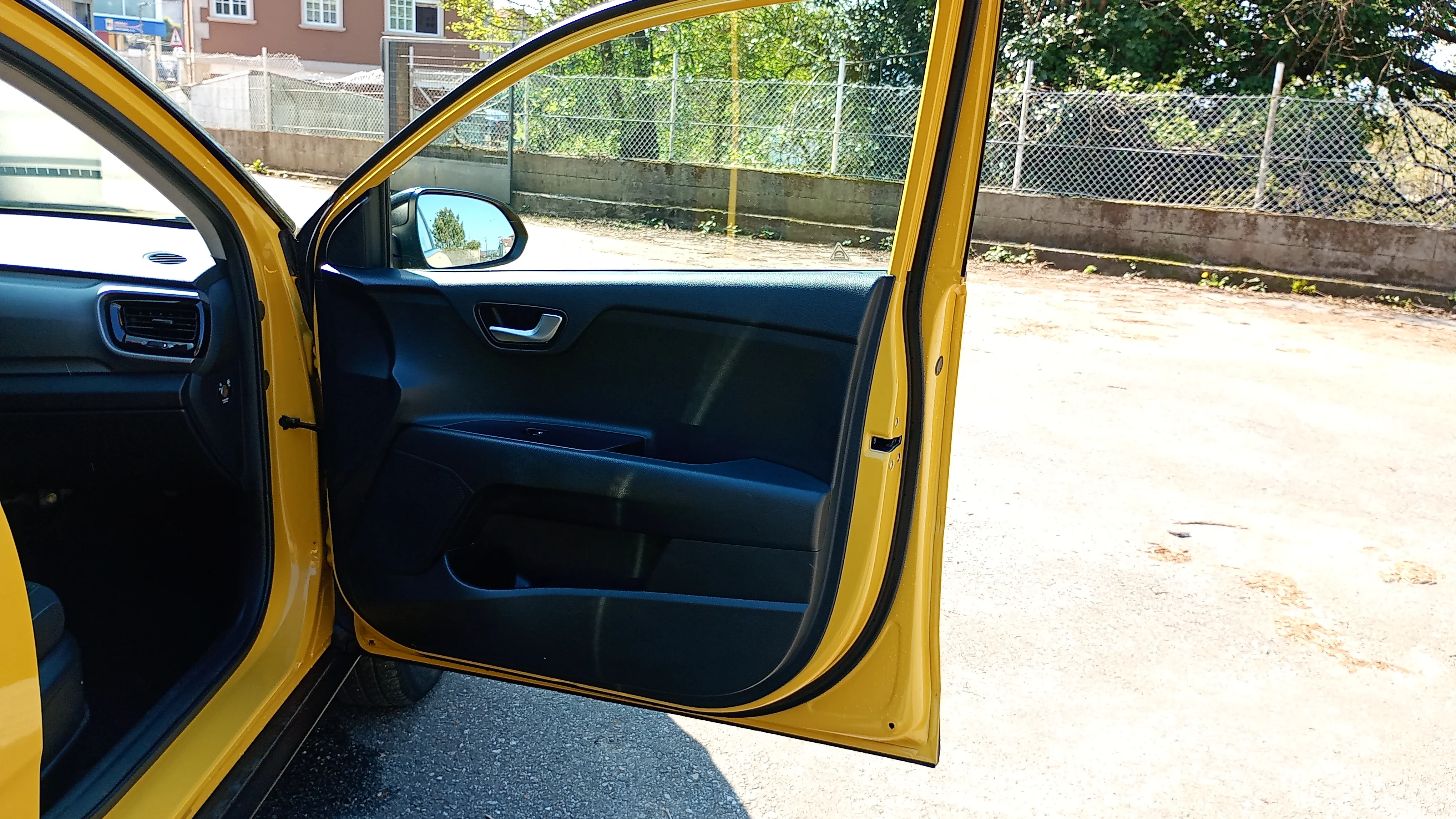 Kia Stonic 1.0 T-GDi Drive - foto 25