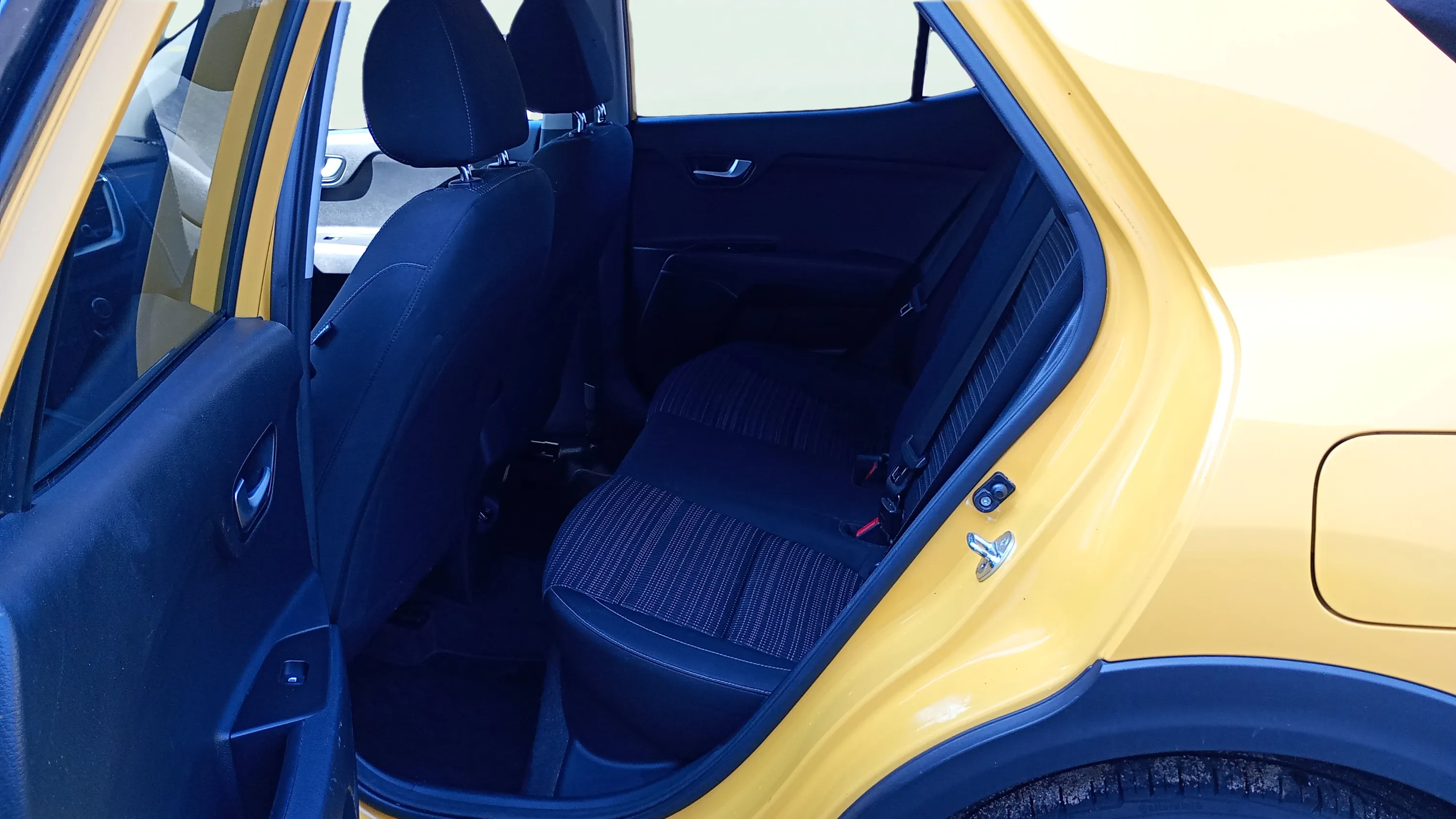Kia Stonic 1.0 T-GDi Drive - foto 22