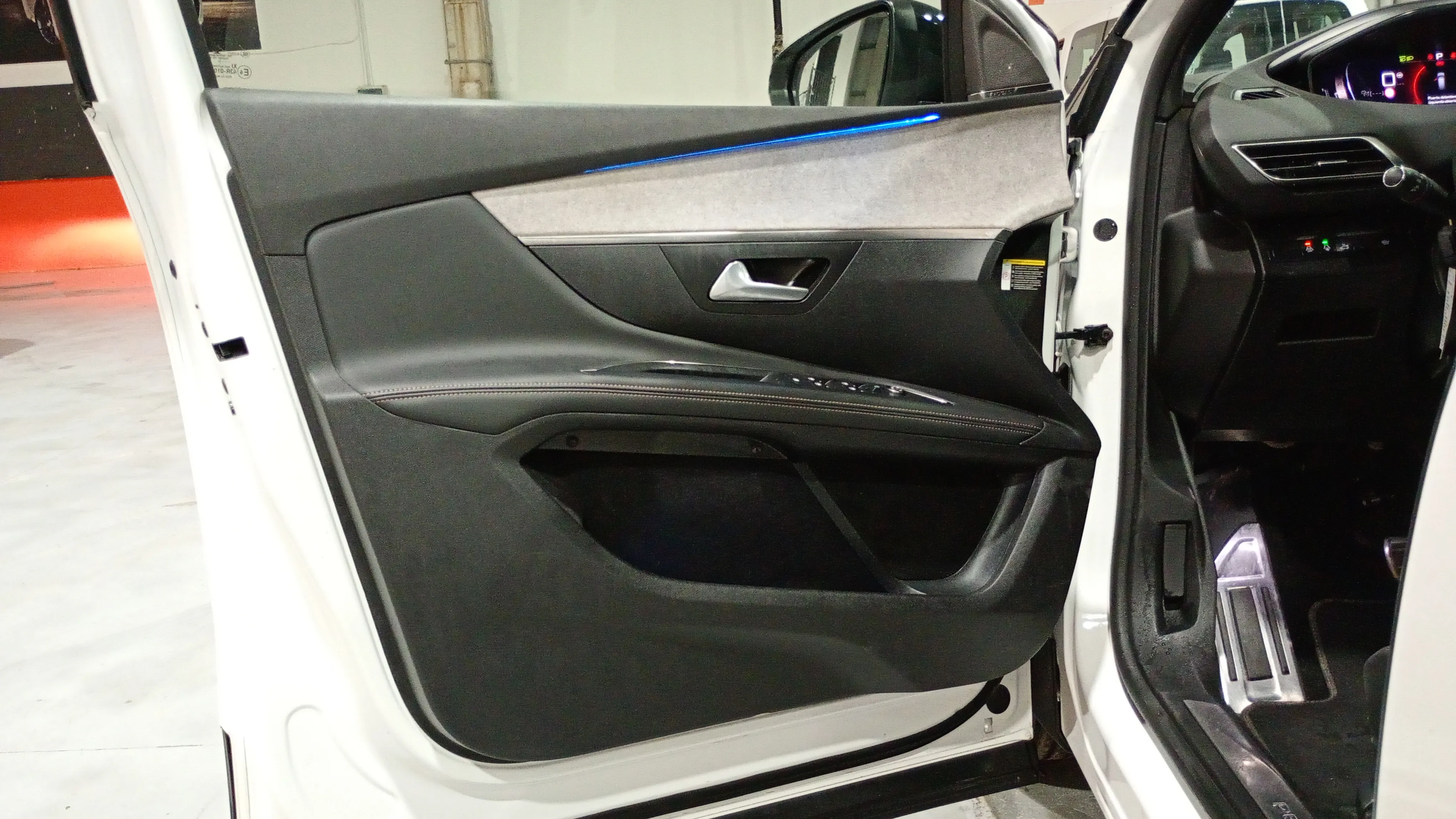 Peugeot 5008 1.2 PureTech GT Pack EAT8 - foto 22