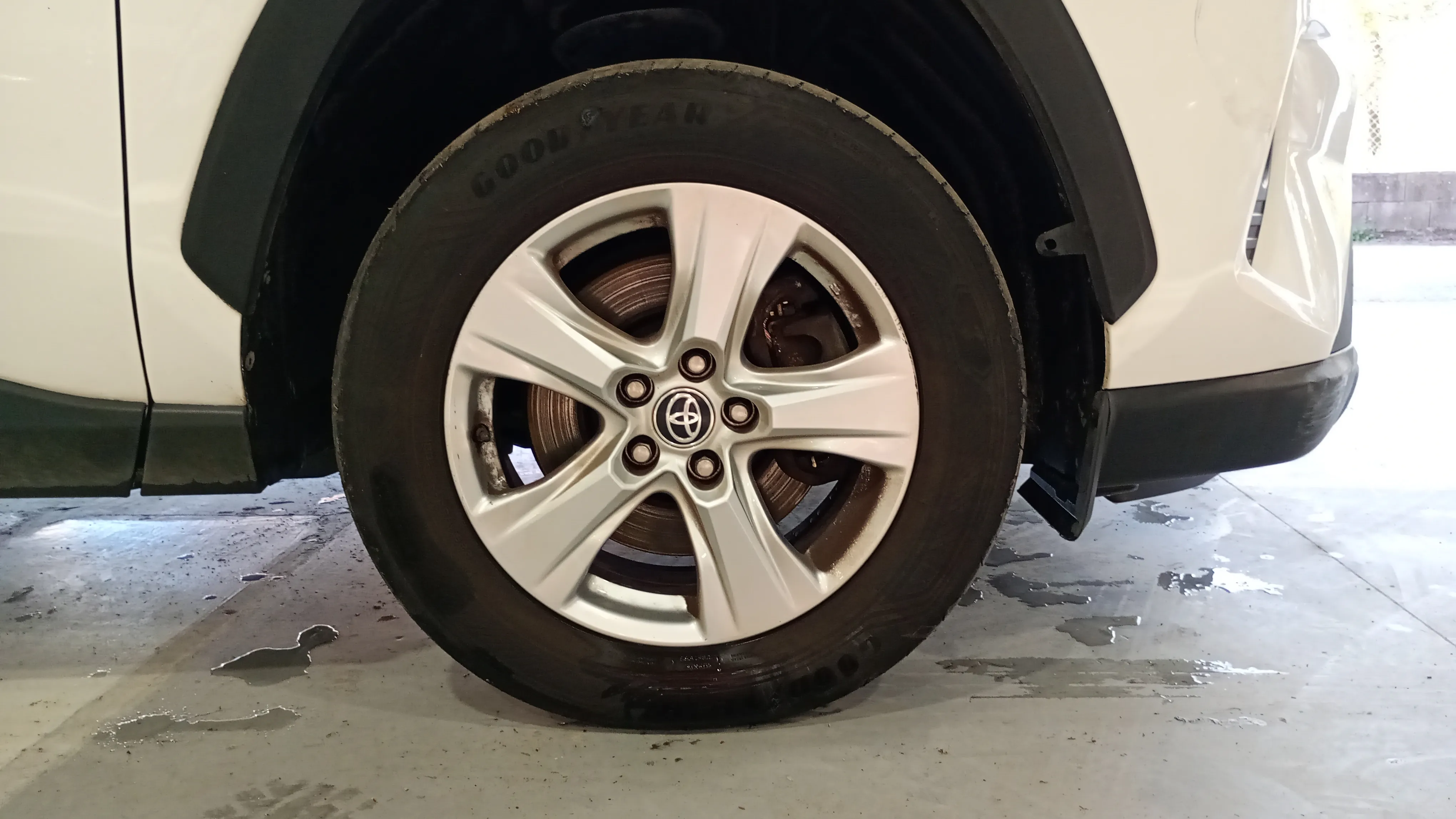 Toyota RAV4 2.5l 220H Business - foto 23