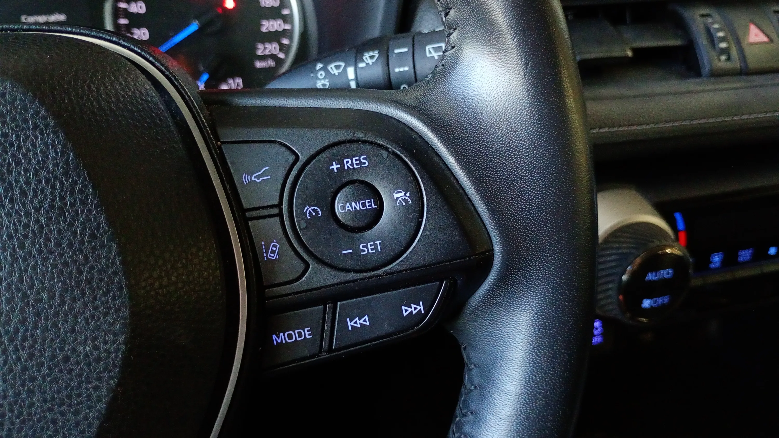 Toyota RAV4 2.5l 220H Business - foto 16
