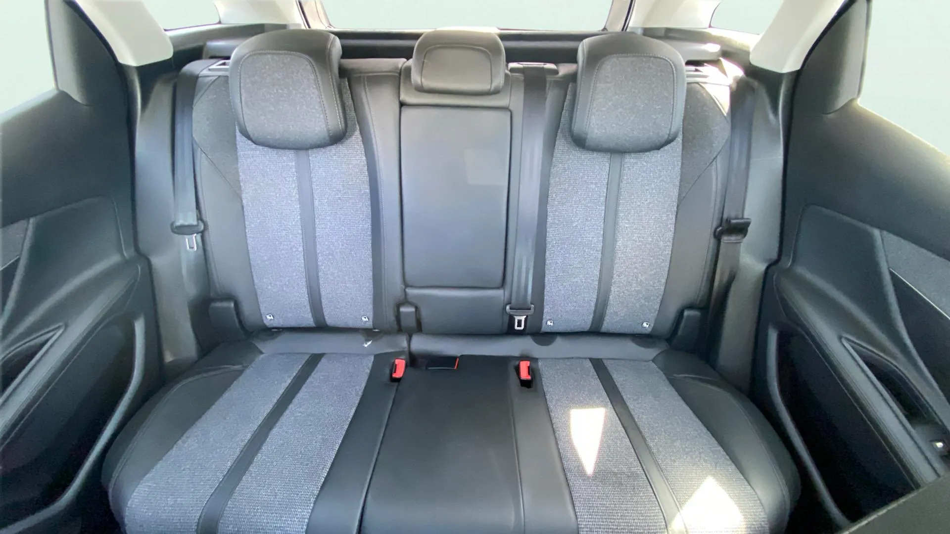 Peugeot 3008 1.5 BlueHDi Allure - foto 13