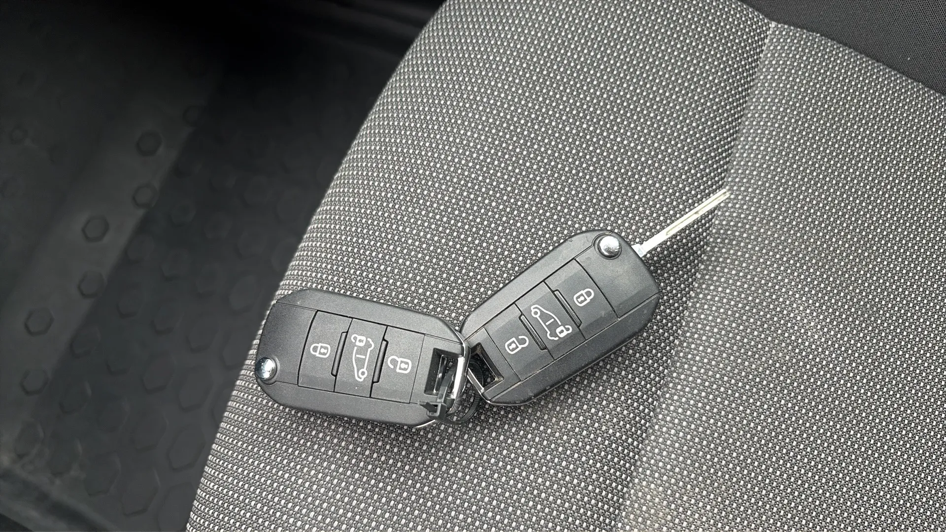 Peugeot Rifter Active Pack Long BlueHDi - foto 19