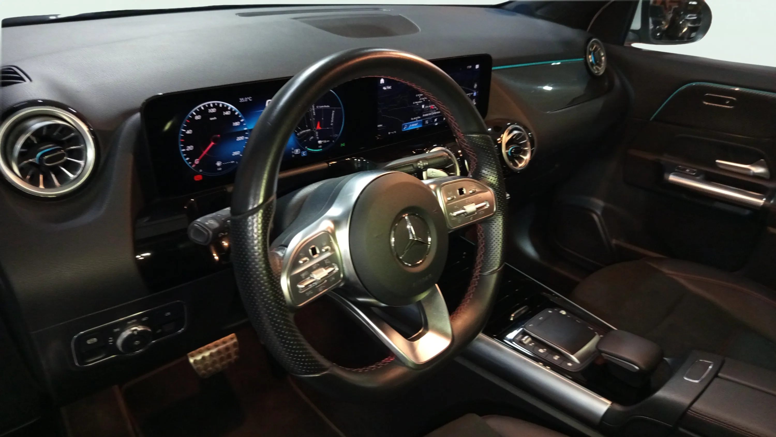 Mercedes-Benz GLA 250 e - foto 22
