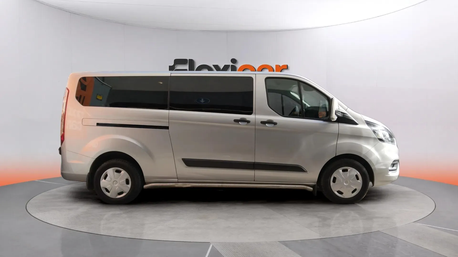 Ford Transit Custom - foto 2