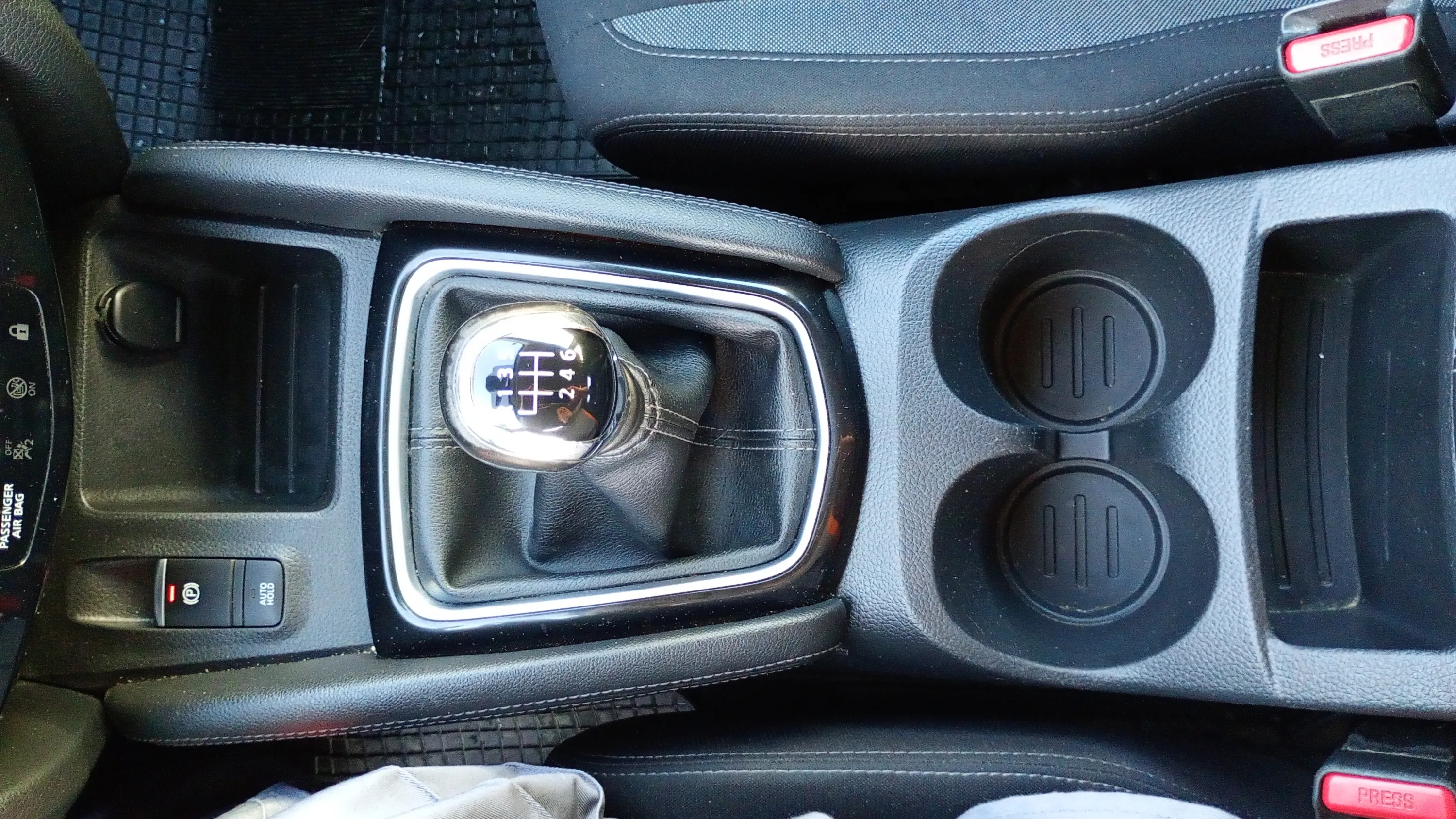 Nissan Qashqai dCi 4WD Acenta - foto 21