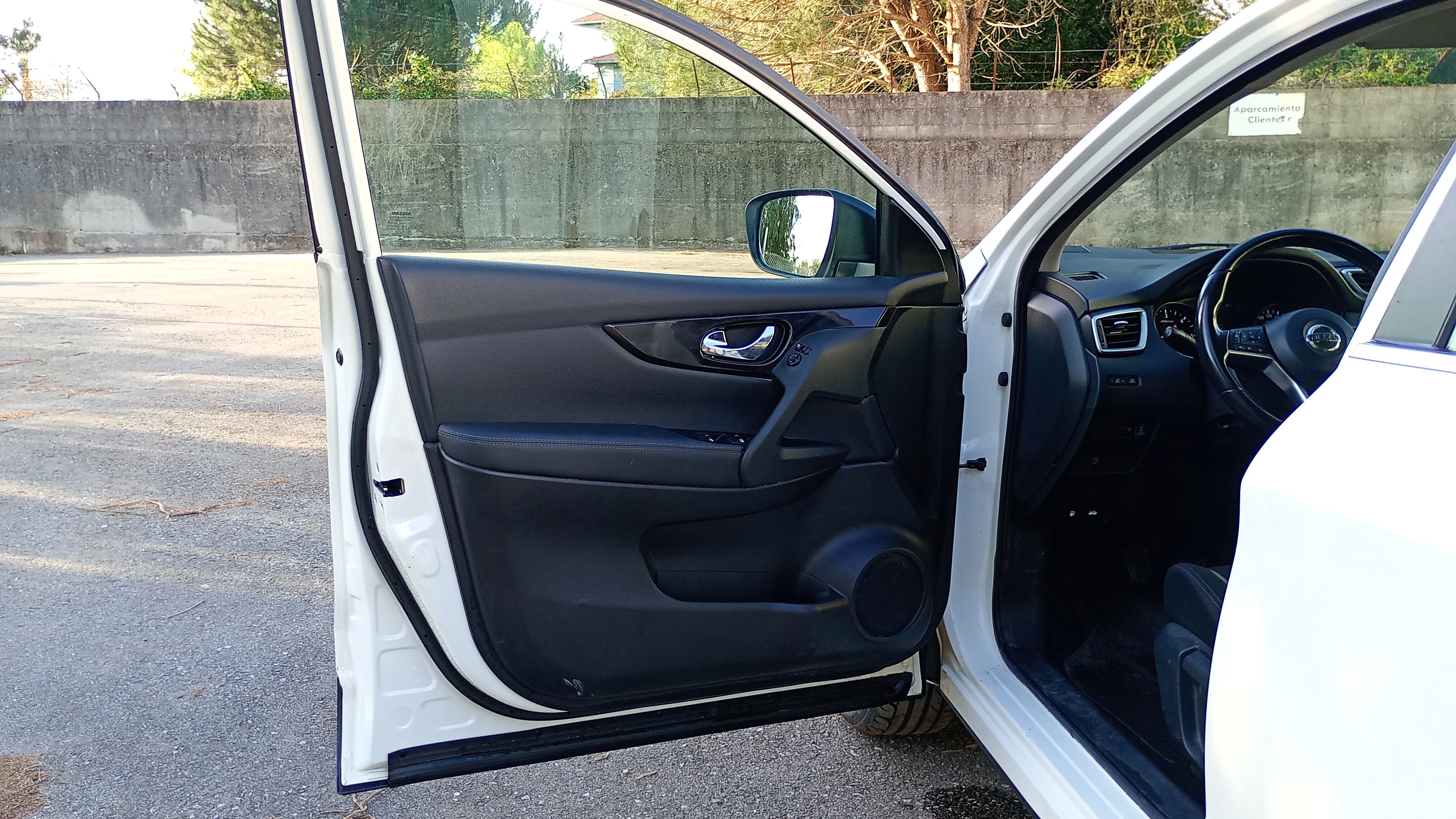 Nissan Qashqai dCi 4WD Acenta - foto 24