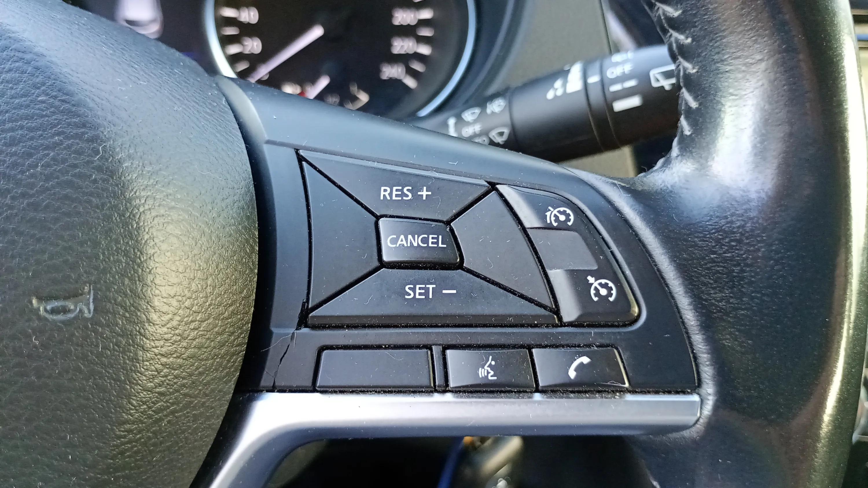 Nissan Qashqai dCi 4WD Acenta - foto 18