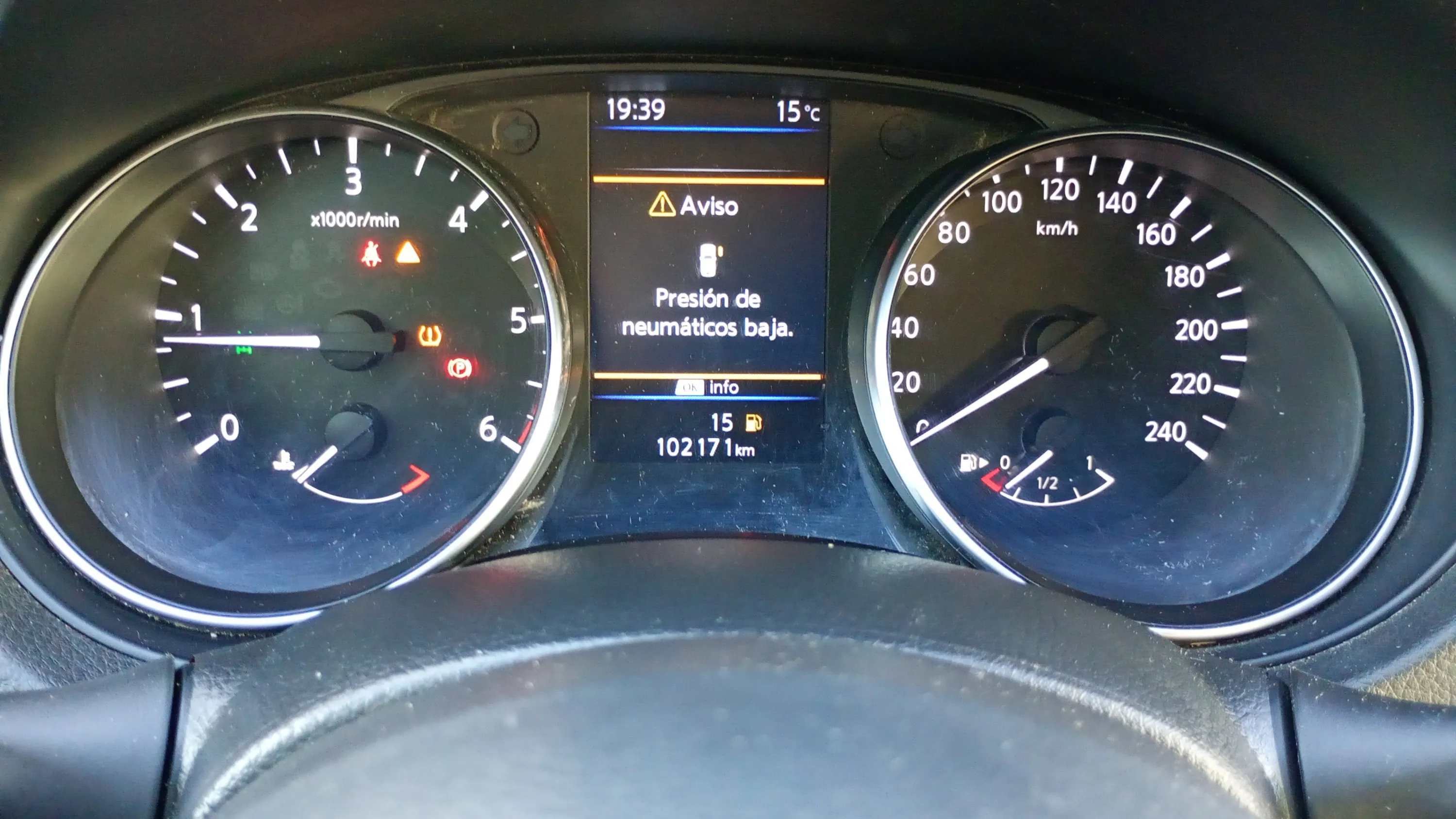 Nissan Qashqai dCi 4WD Acenta - foto 11