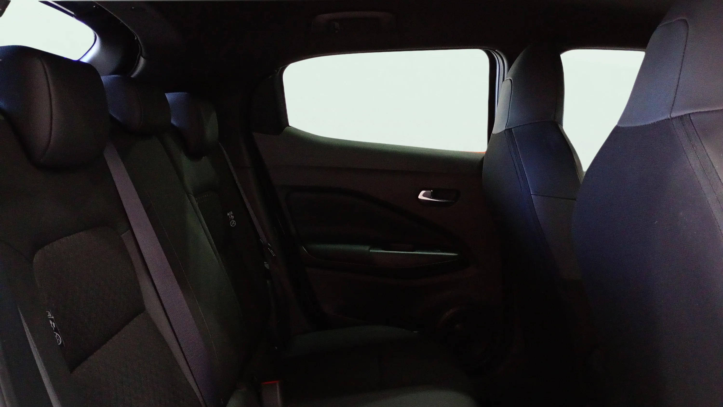 Nissan Juke DIG-T DCT Acenta - foto 18