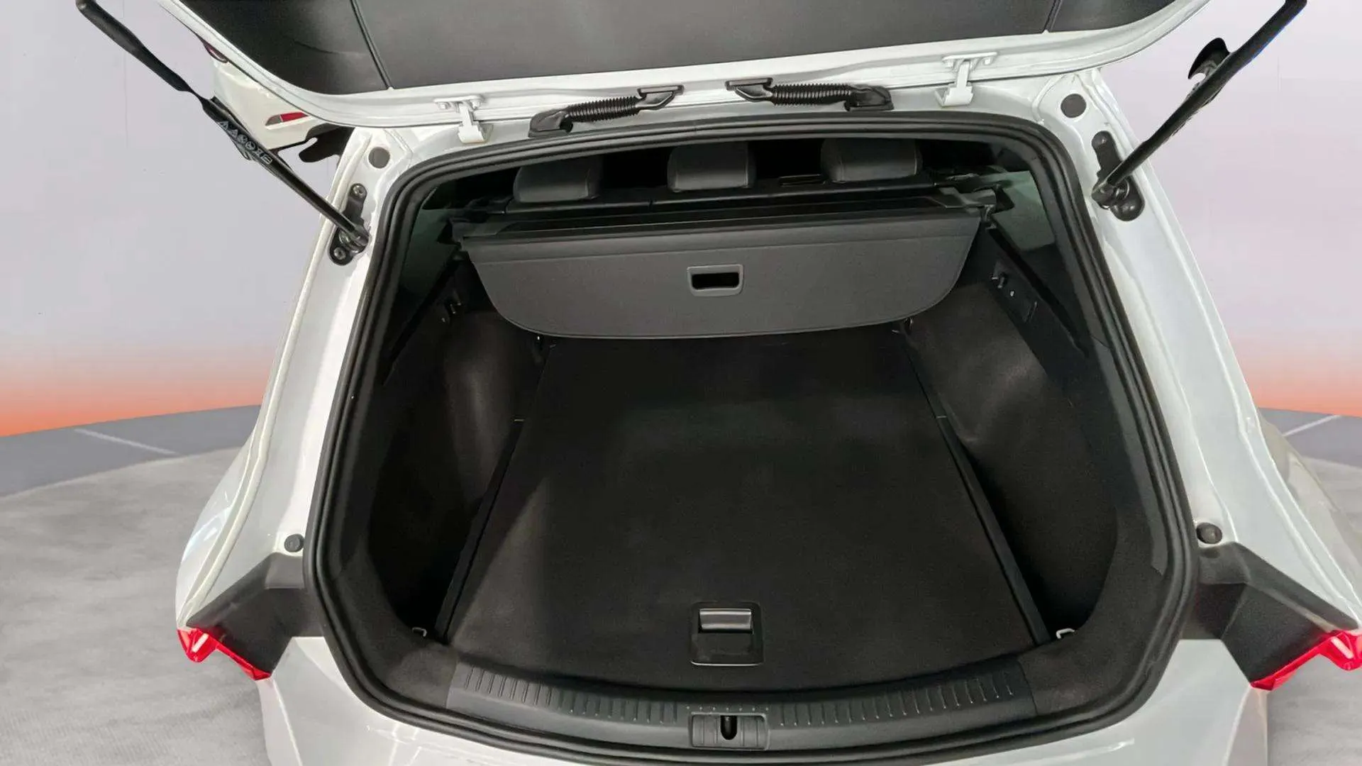 Cupra León SP 1.5 eTSI DSG Tech Ed - foto 17