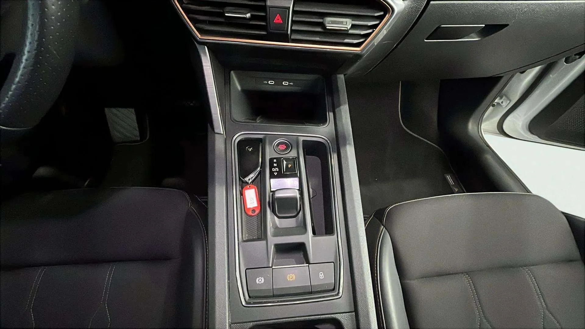Cupra León SP 1.5 eTSI DSG Tech Ed - foto 13