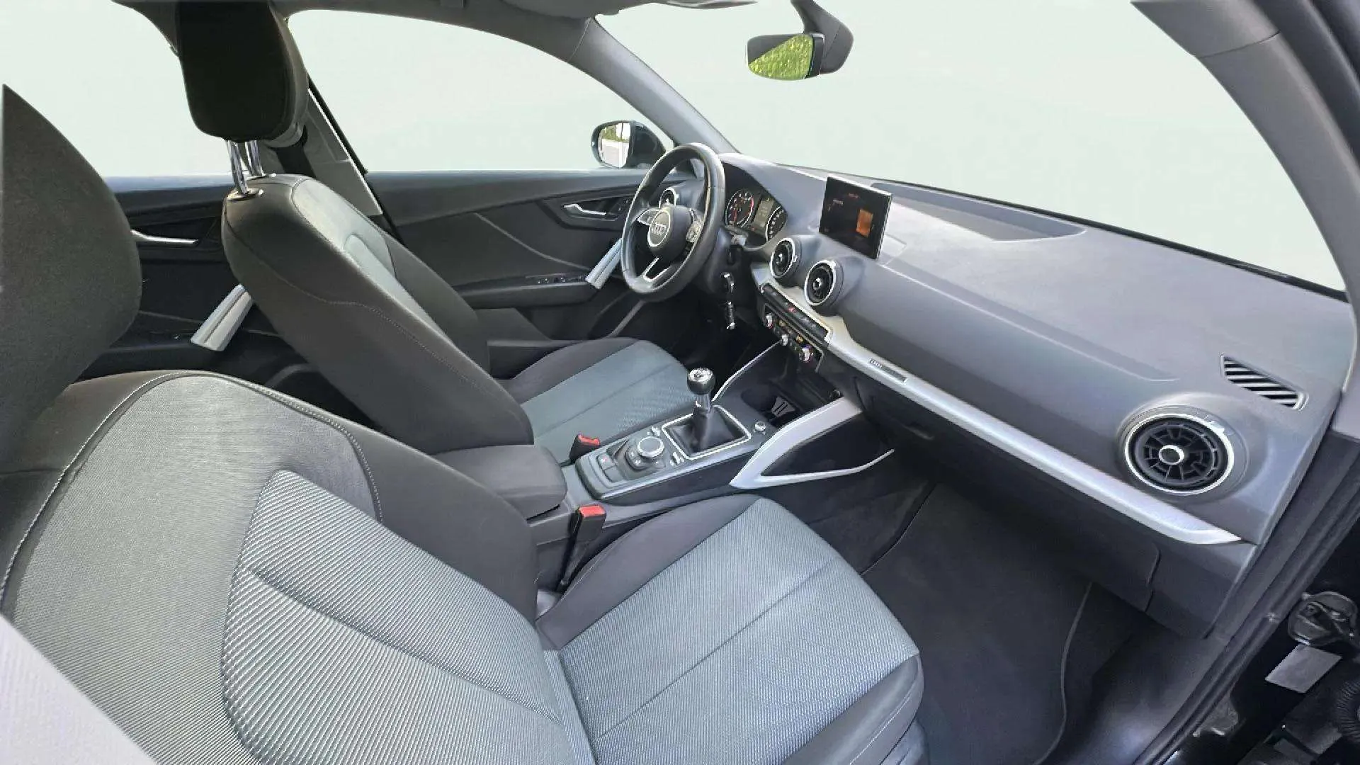 Audi Q2 Advanced 35 TFSI - foto 10