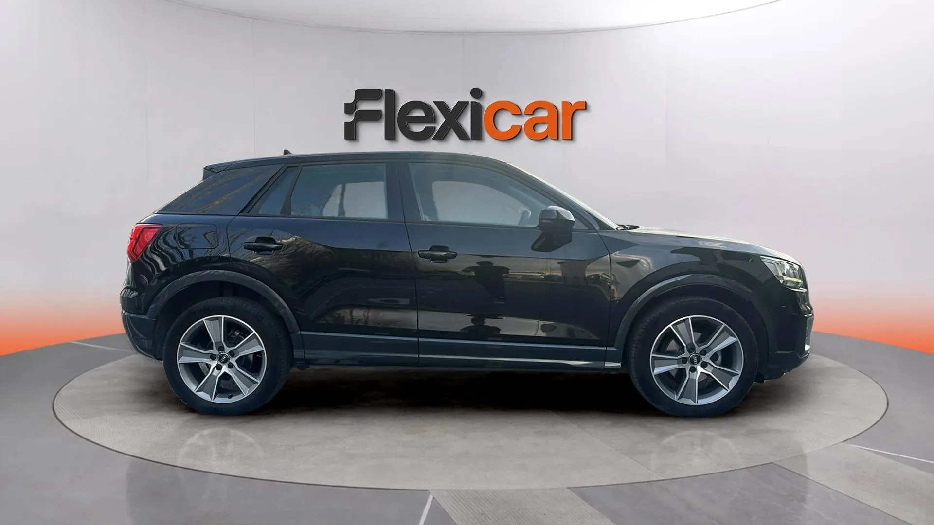 Audi Q2 Advanced 35 TFSI - foto 3