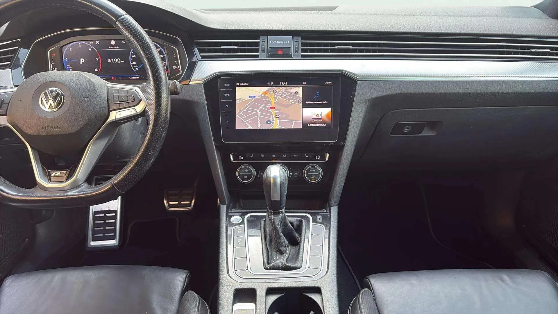 Volkswagen Passat Variant R-Line 2.0 TDI DSG - foto 8