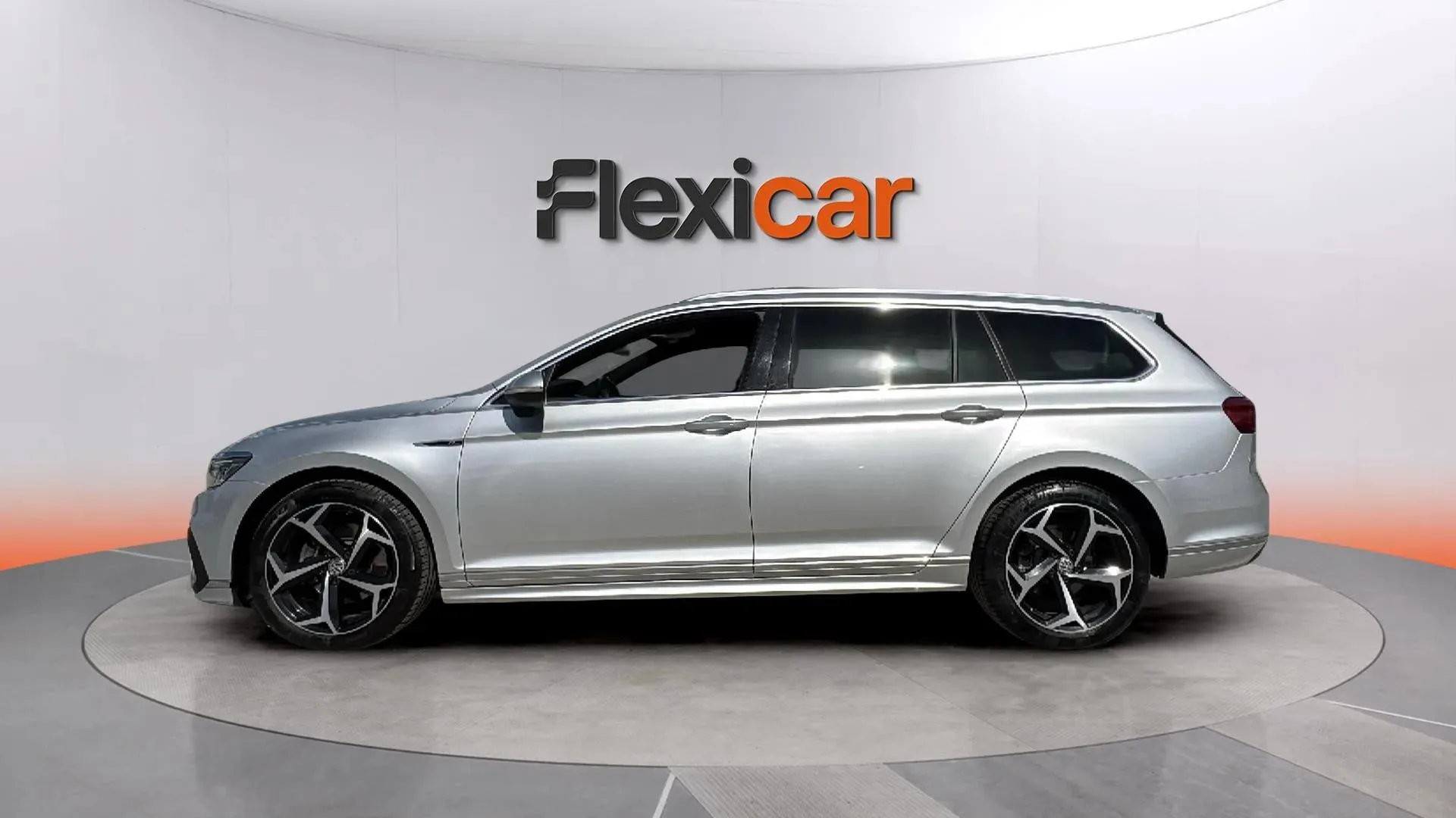 Volkswagen Passat Variant R-Line 2.0 TDI DSG - foto 5