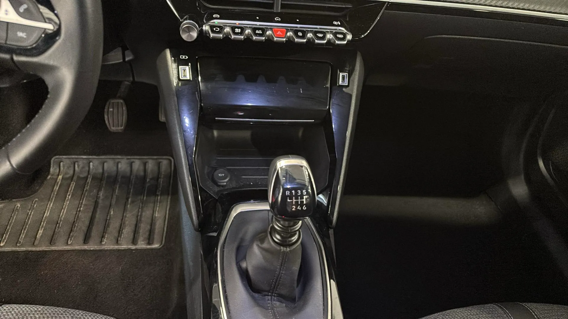 Peugeot 2008 Active Pack PureTech 100 - foto 11