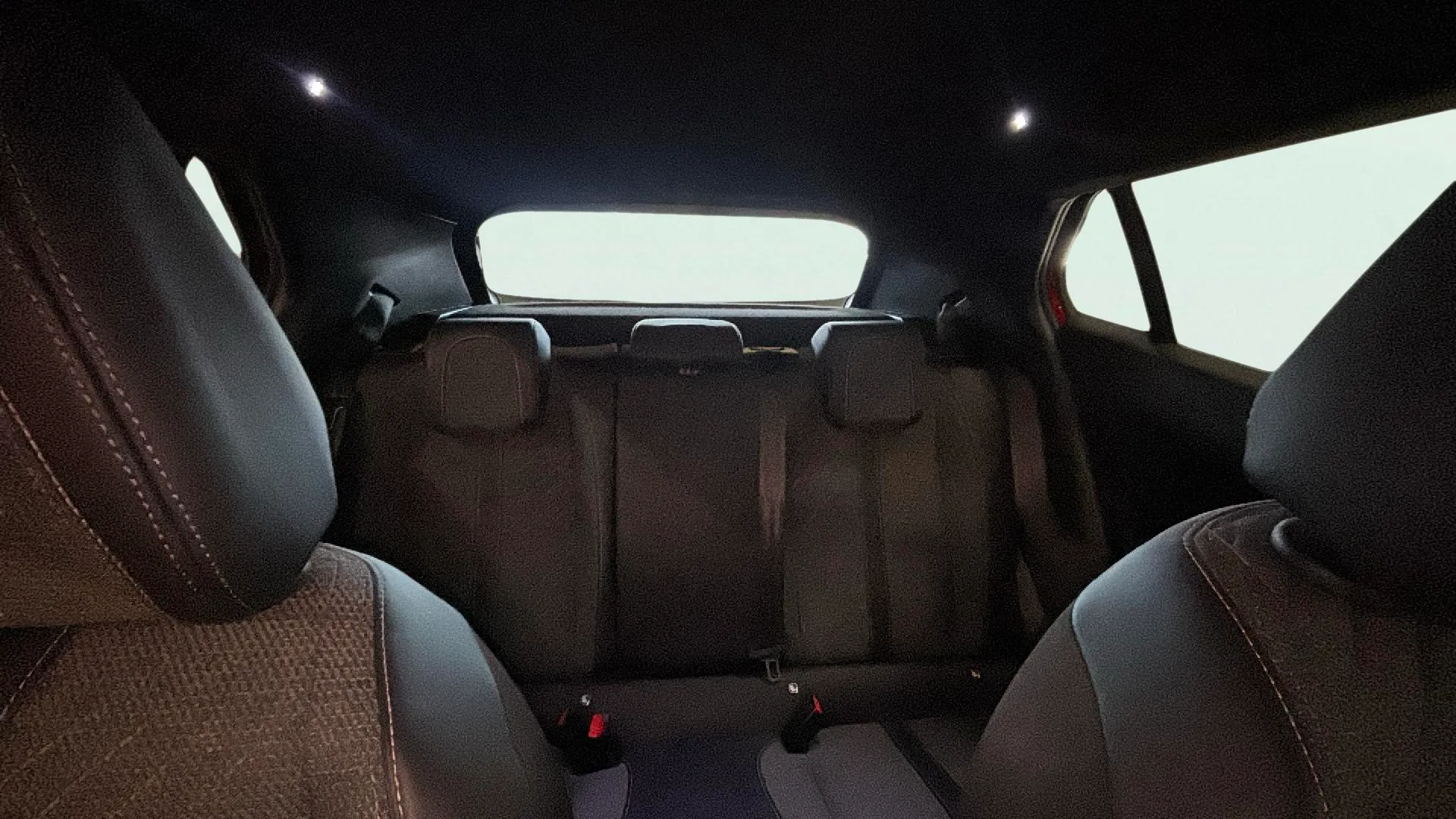Peugeot 2008 Active Pack PureTech 100 - foto 14