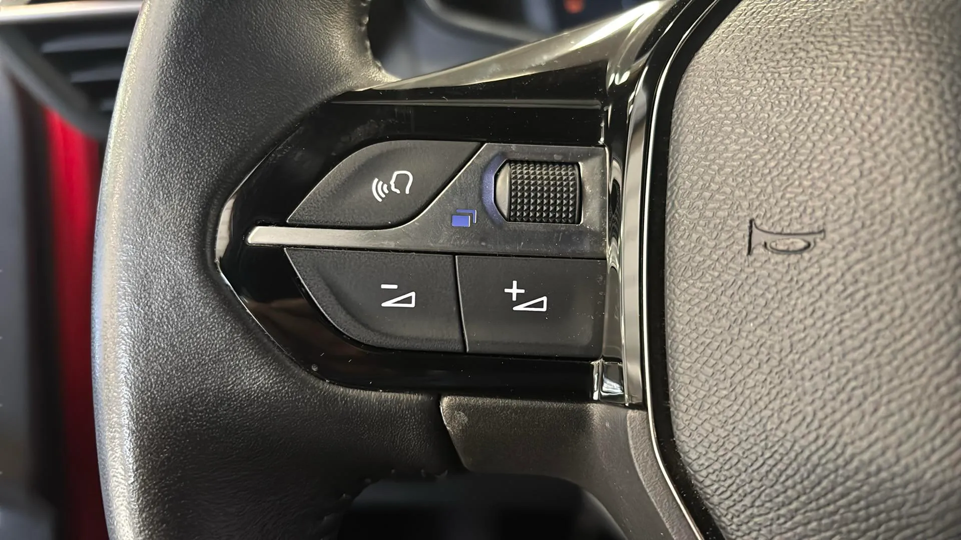 Peugeot 2008 Active Pack PureTech 100 - foto 8