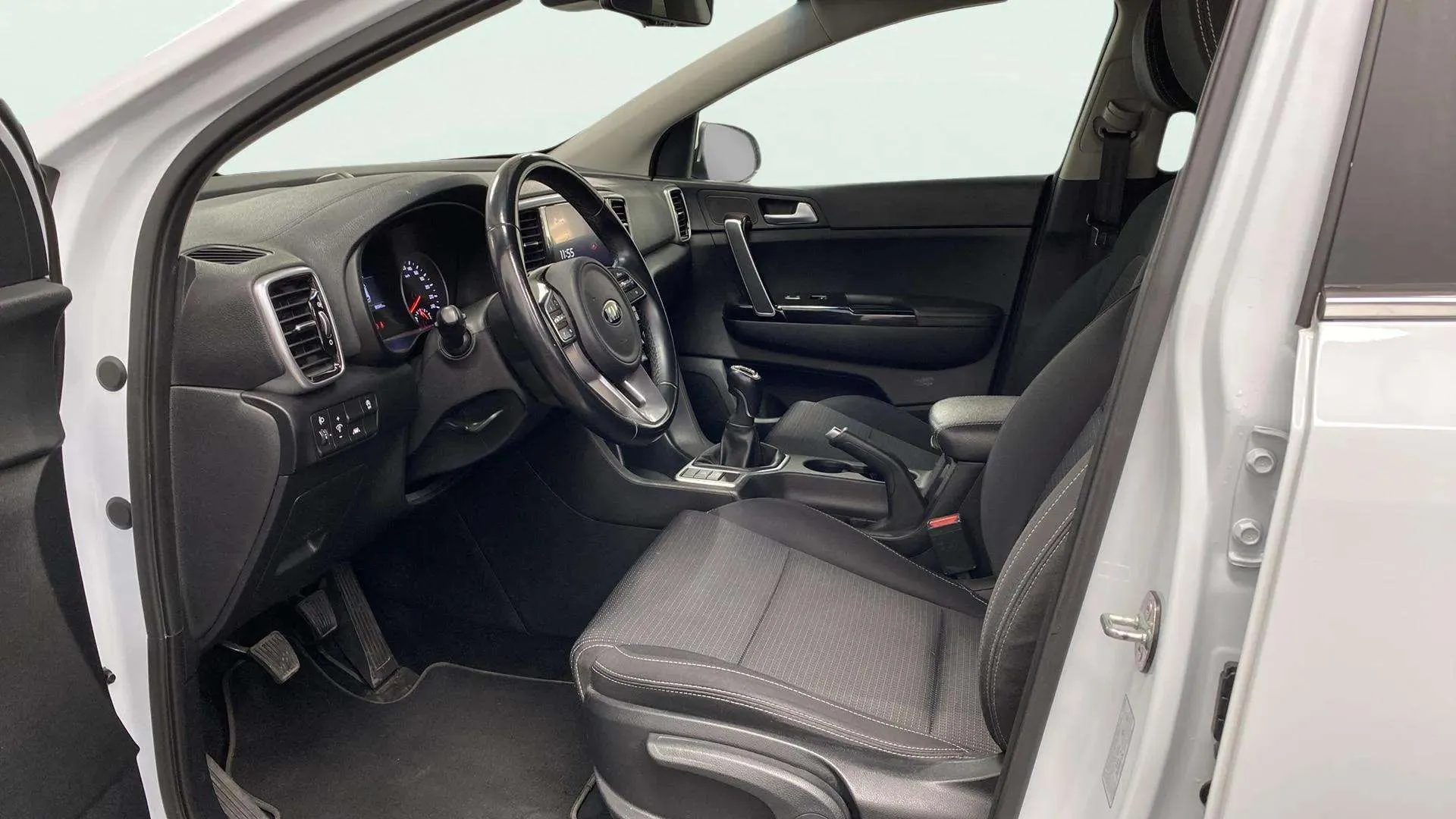 Kia Sportage 1.6 MHEV Drive 4x2 - foto 10
